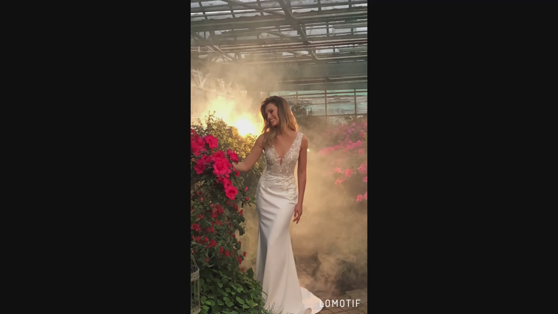 Vivia Trumpet/Mermaid V-neck Ivory Wedding dress video