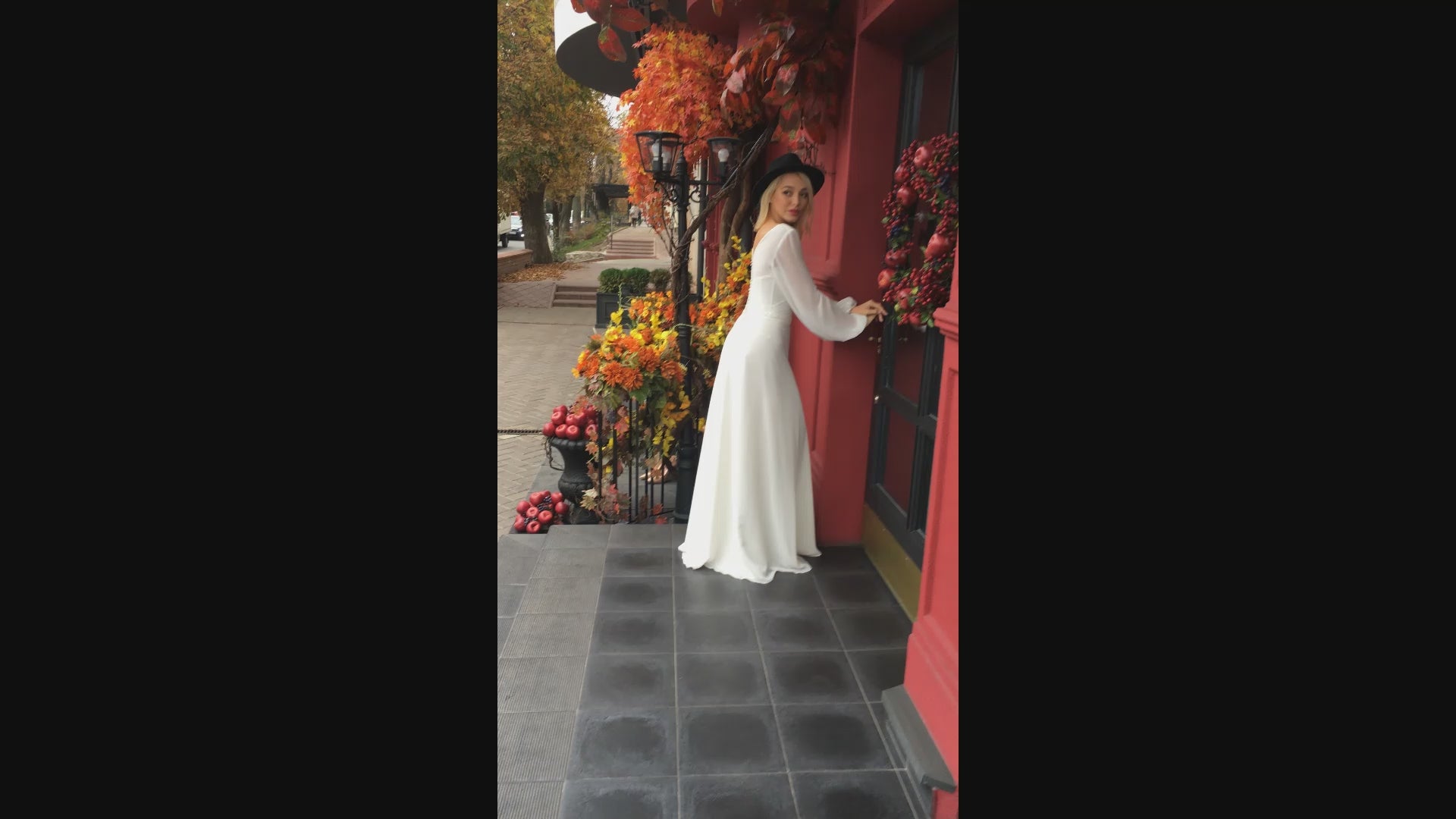 Armana A-line V-neck Milk Wedding dress video