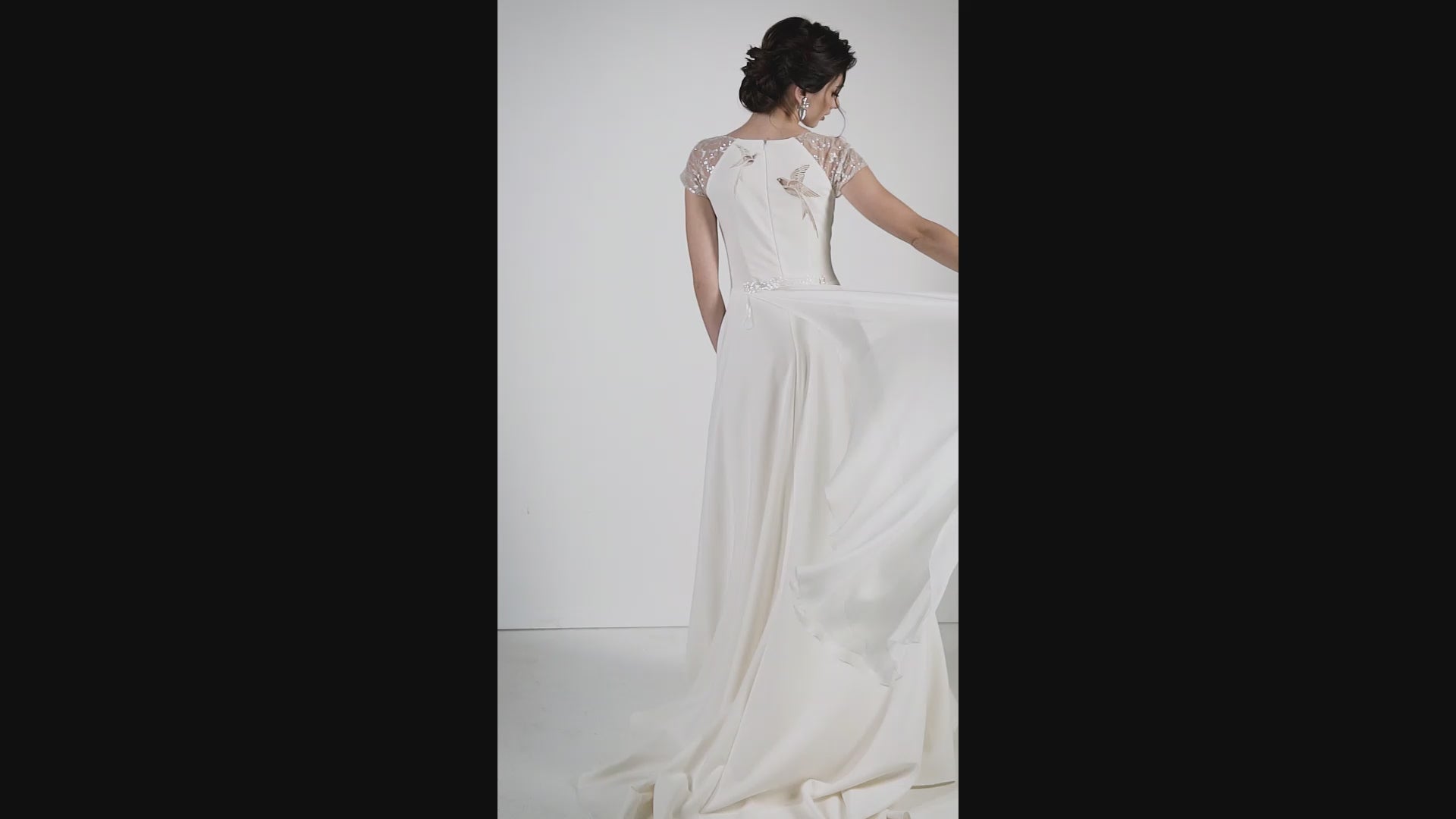 Benu A-line Jewel Ivory Wedding dress video