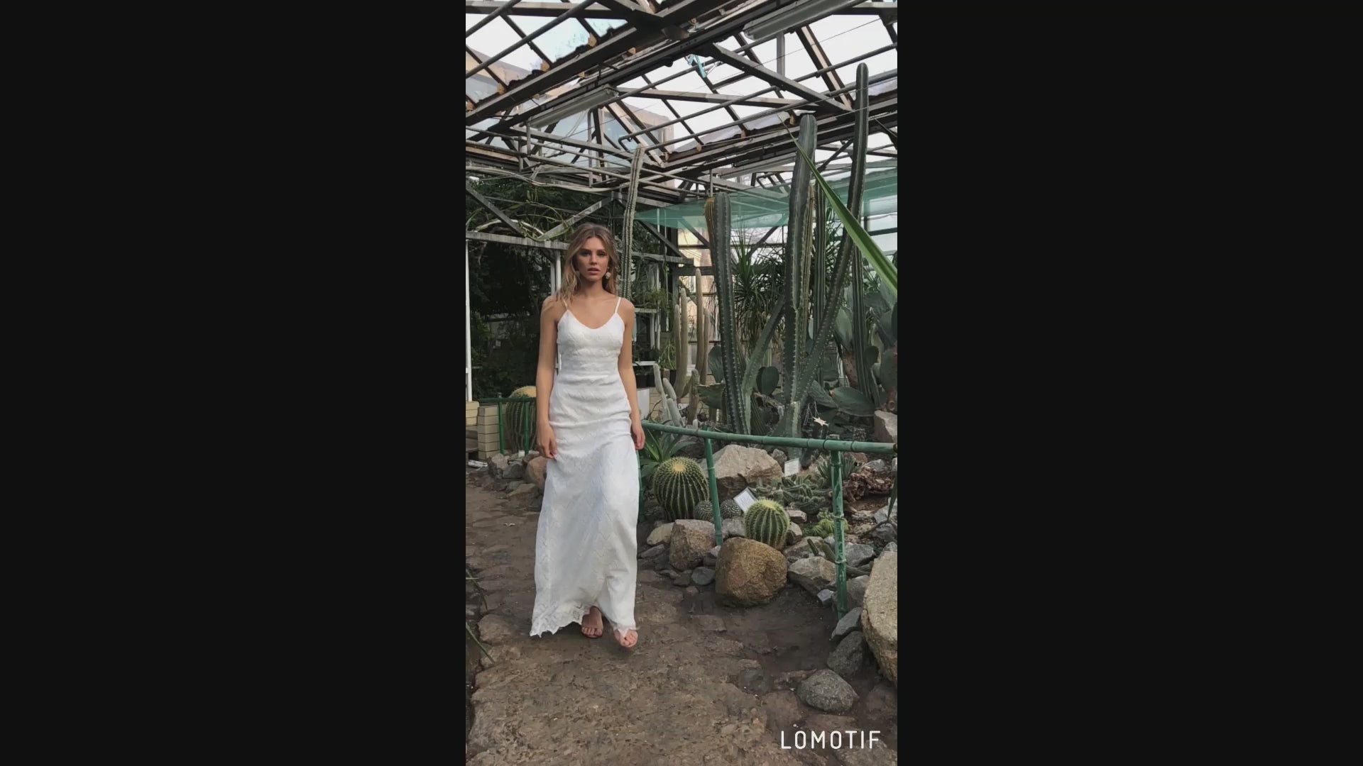 Rebeca A-line High neck Ivory Wedding dress video