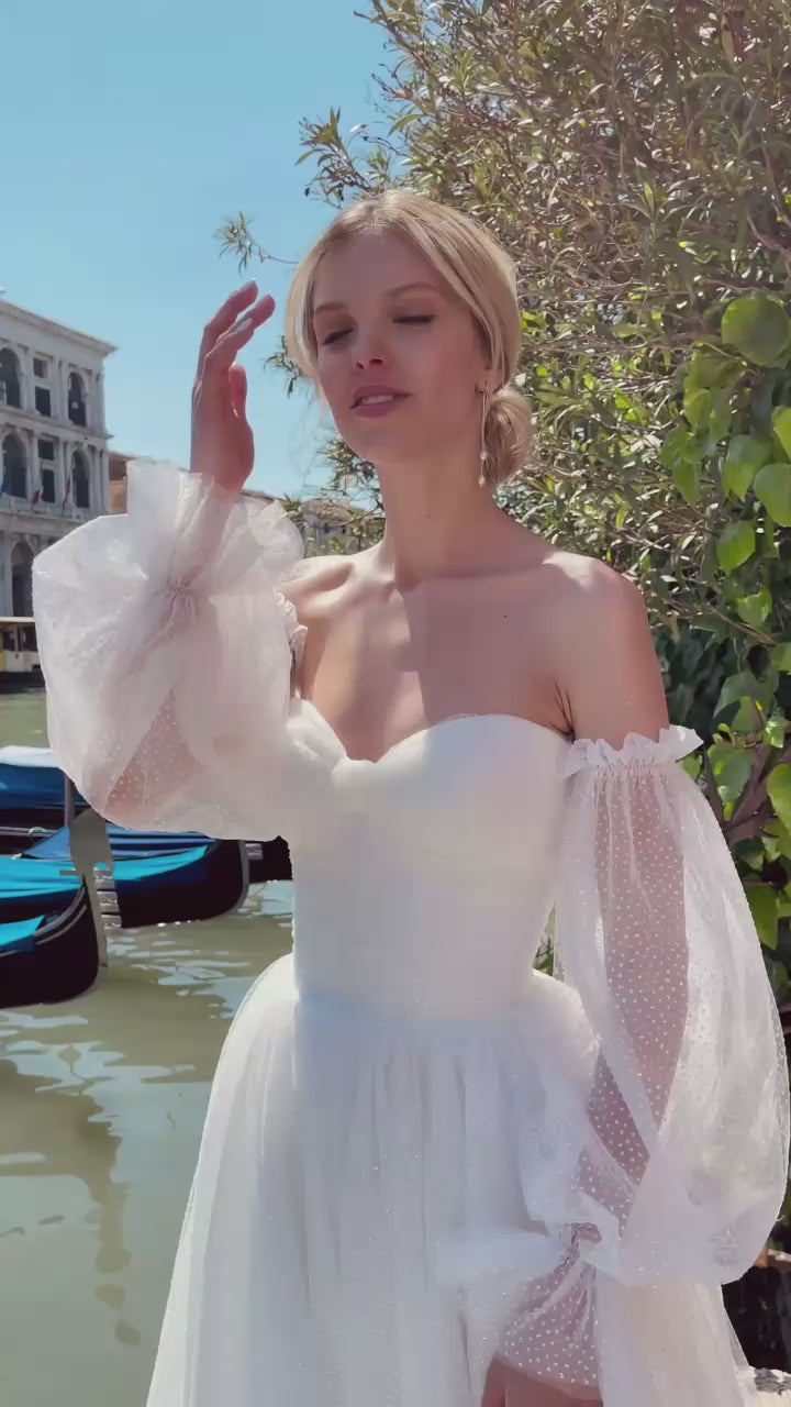 Jada Princess/Ball Gown Sweetheart Ivory Wedding dress video