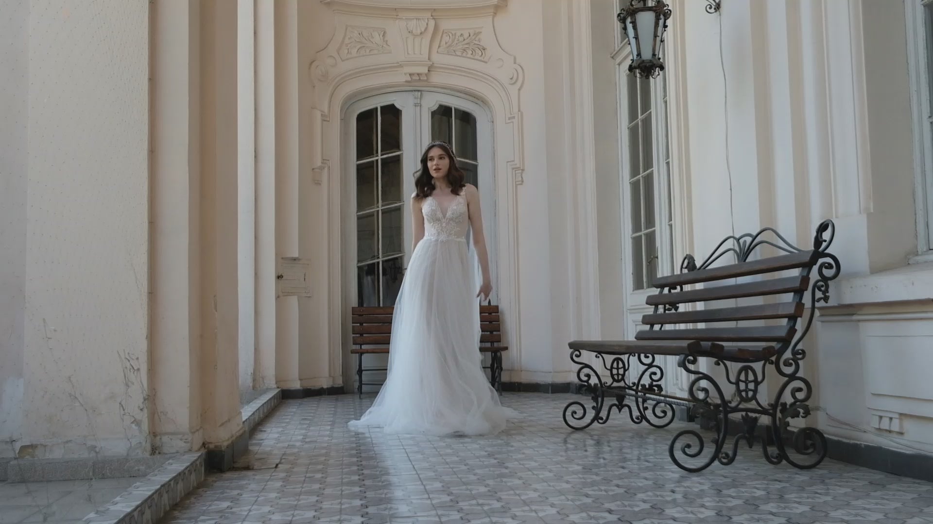 Toinet A-line Deep V-neck Milk Nude Wedding dress video