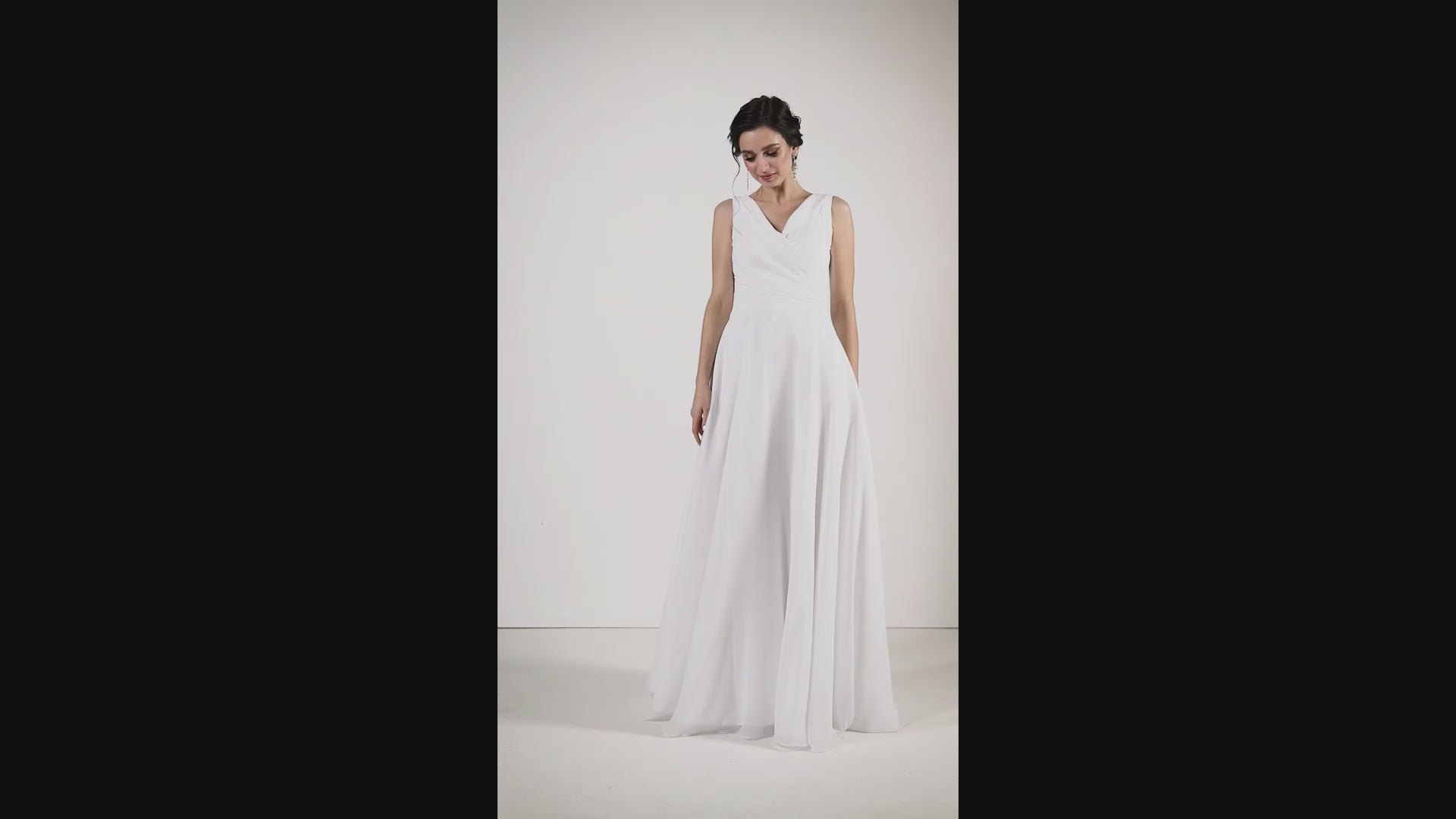 Monifa A-line V-neck White Wedding dress video