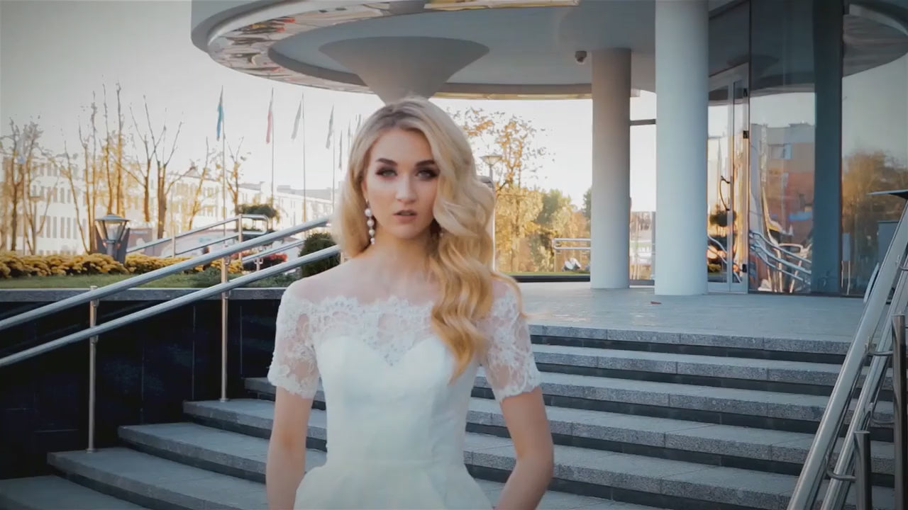 Betti A-line Off-shoulder/Drop shoulders White Wedding dress video
