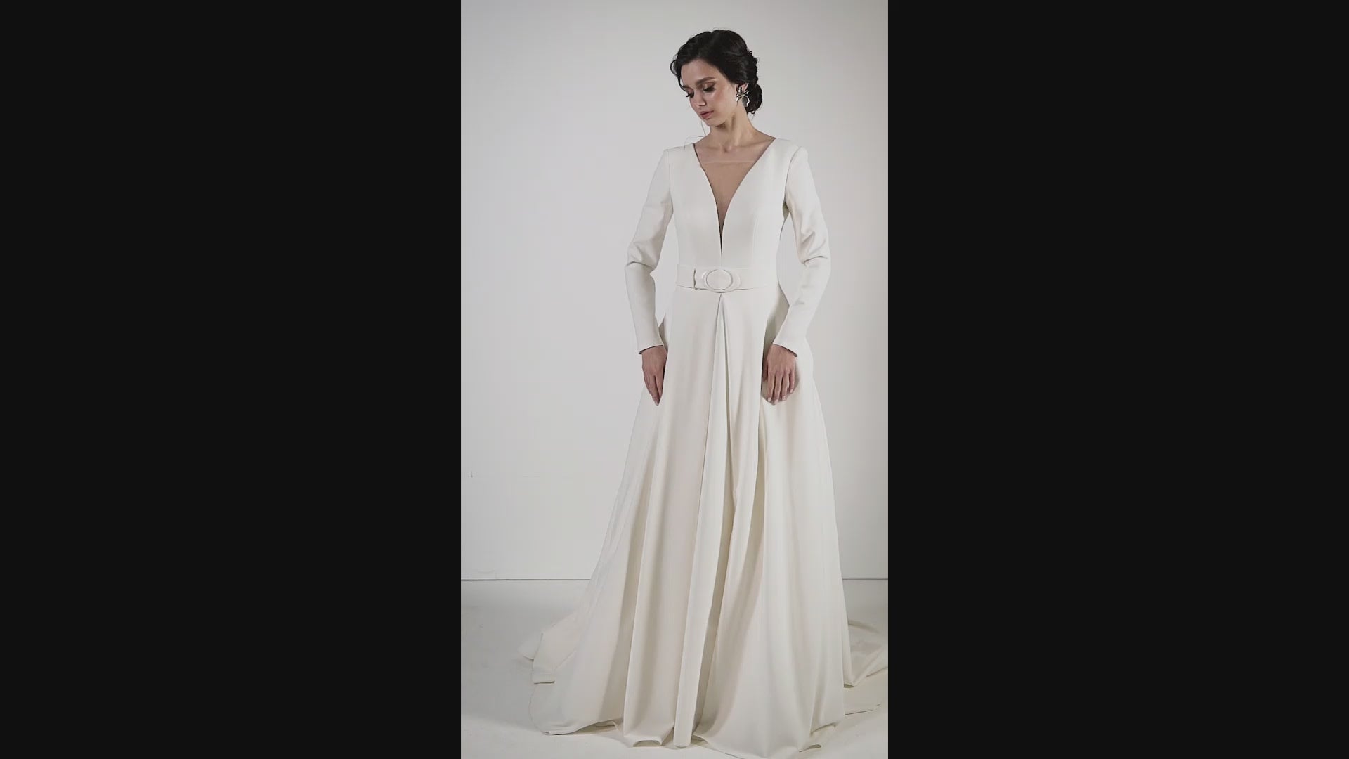 Panya A-line Deep V-neck Ivory Wedding dress video