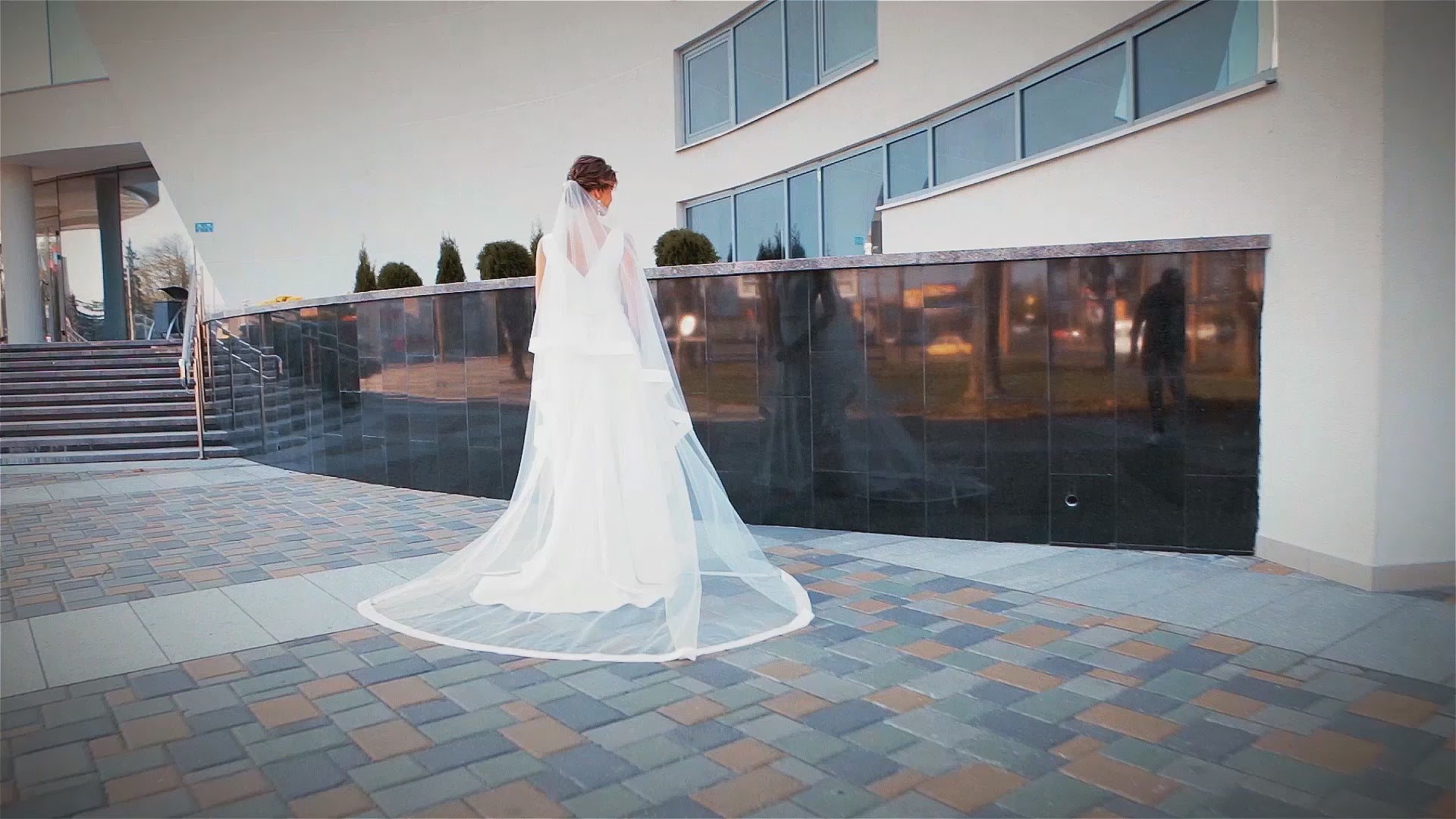 Taylor Sheath/Column V-neck LightMilk Wedding dress