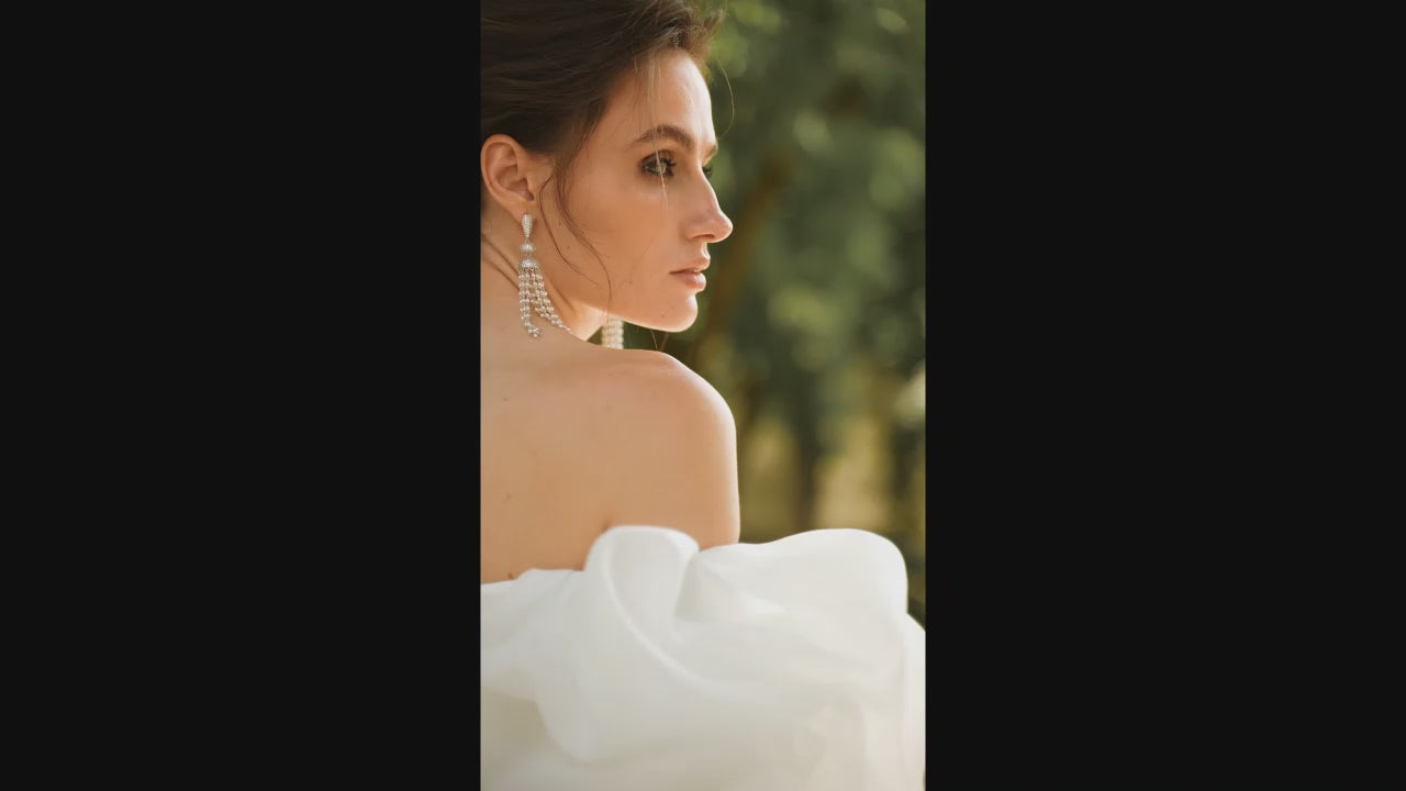 Delaney Trumpet/Mermaid Sweetheart Milk Wedding dress video