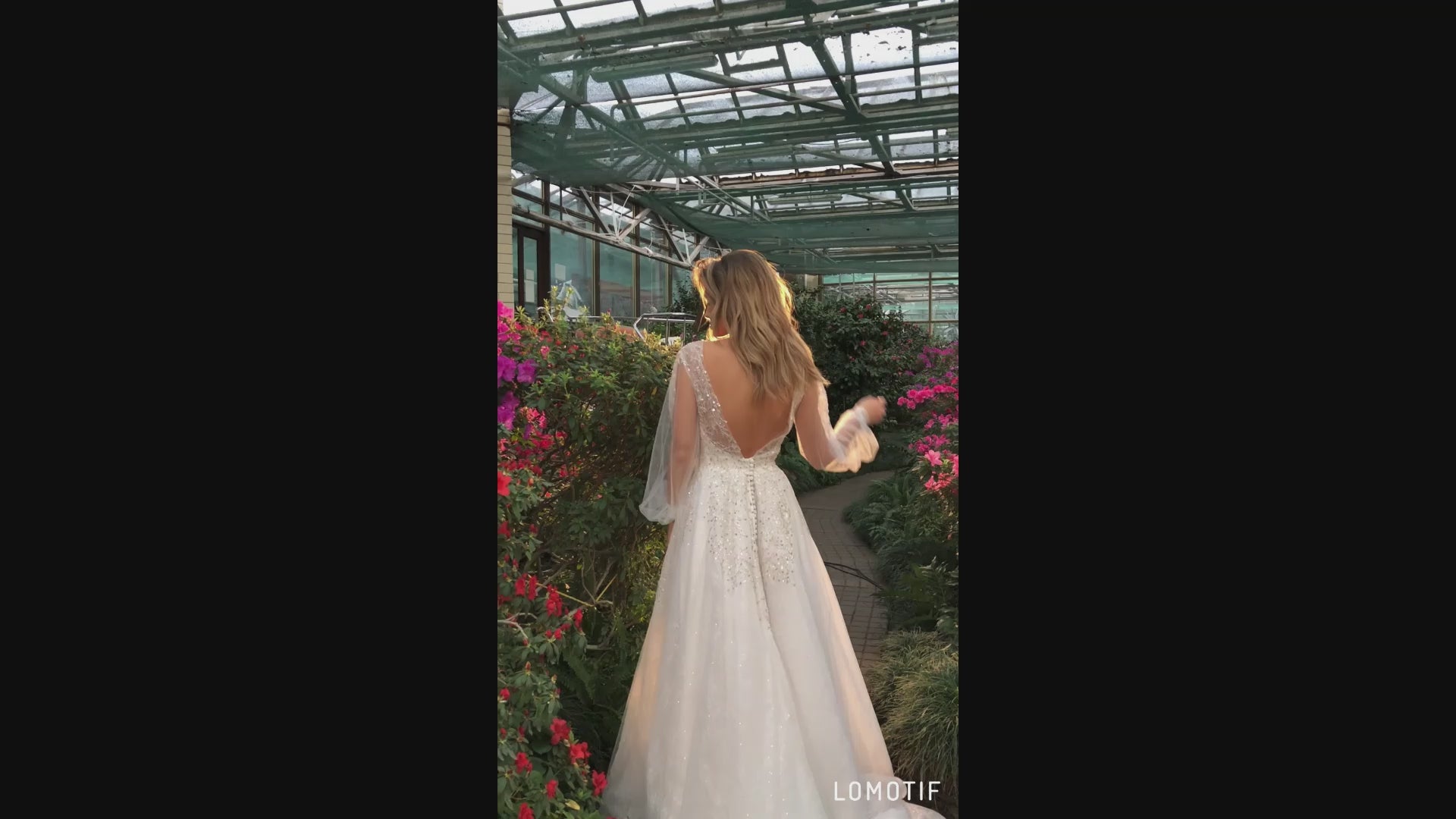 Valen A-line V-neck Ivory Platinum Wedding dress video