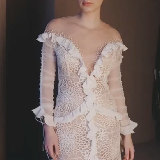 Flanelia Sheath/Column Illusion Milk Wedding dress