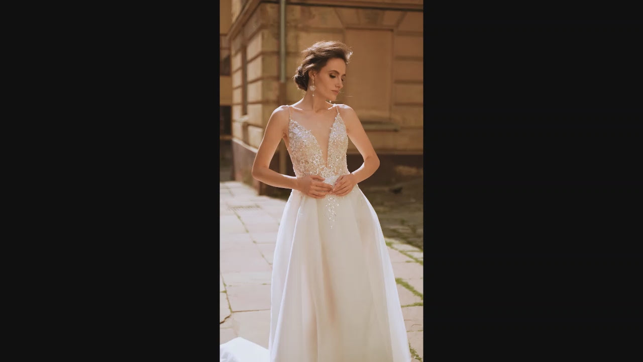 Berbr A-line Deep V-neck Milk Nude Wedding dress video