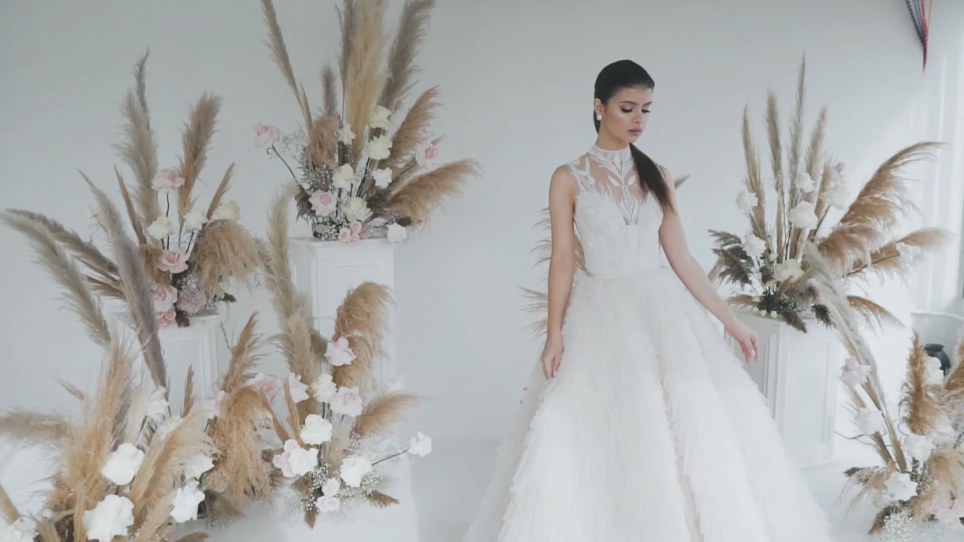 Kamari Princess/Ball Gown High neck Ivory Wedding dress video
