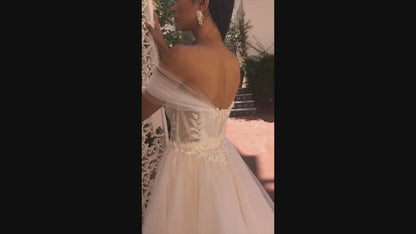 Calvina Trumpet/Mermaid Off-shoulder/Drop shoulders Ivory Nude Wedding dress