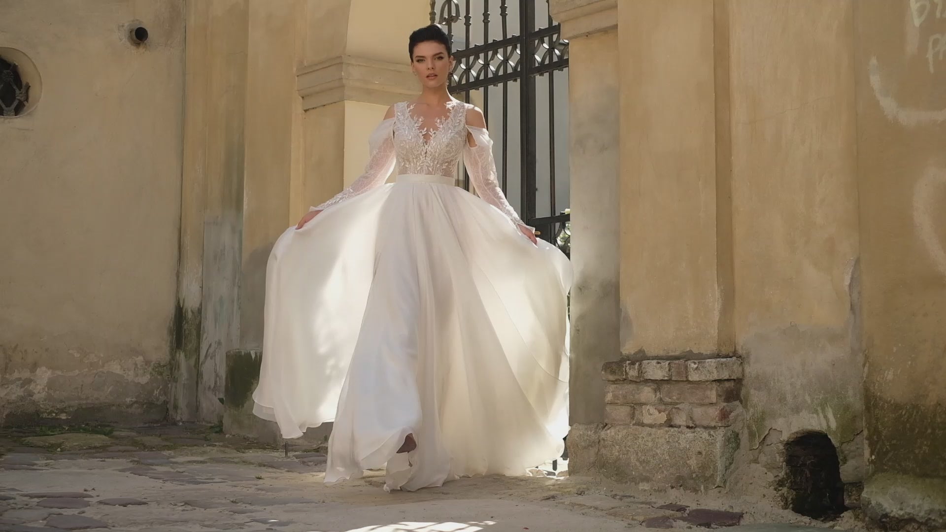 Uliana A-line Illusion Milk Wedding dress video