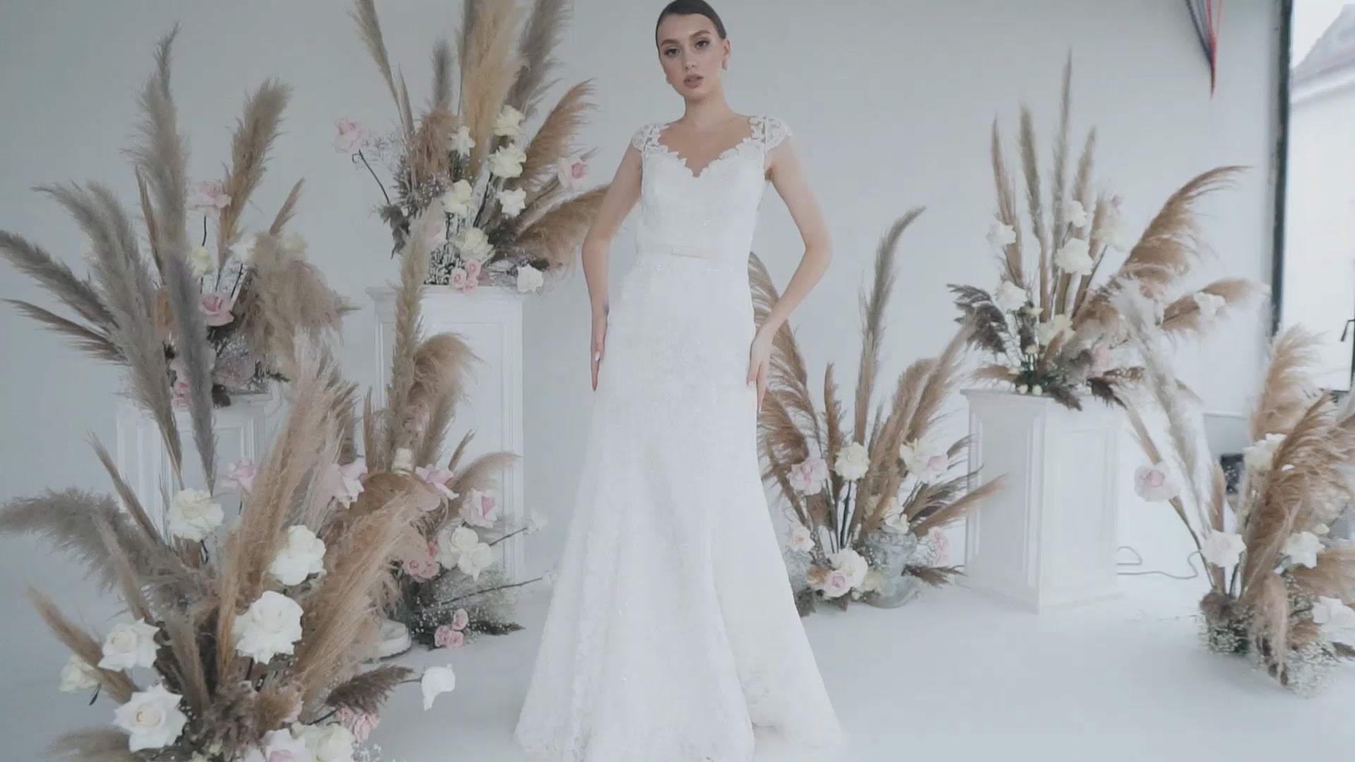 Dolinna Trumpet/Mermaid Illusion Ivory Wedding dress video