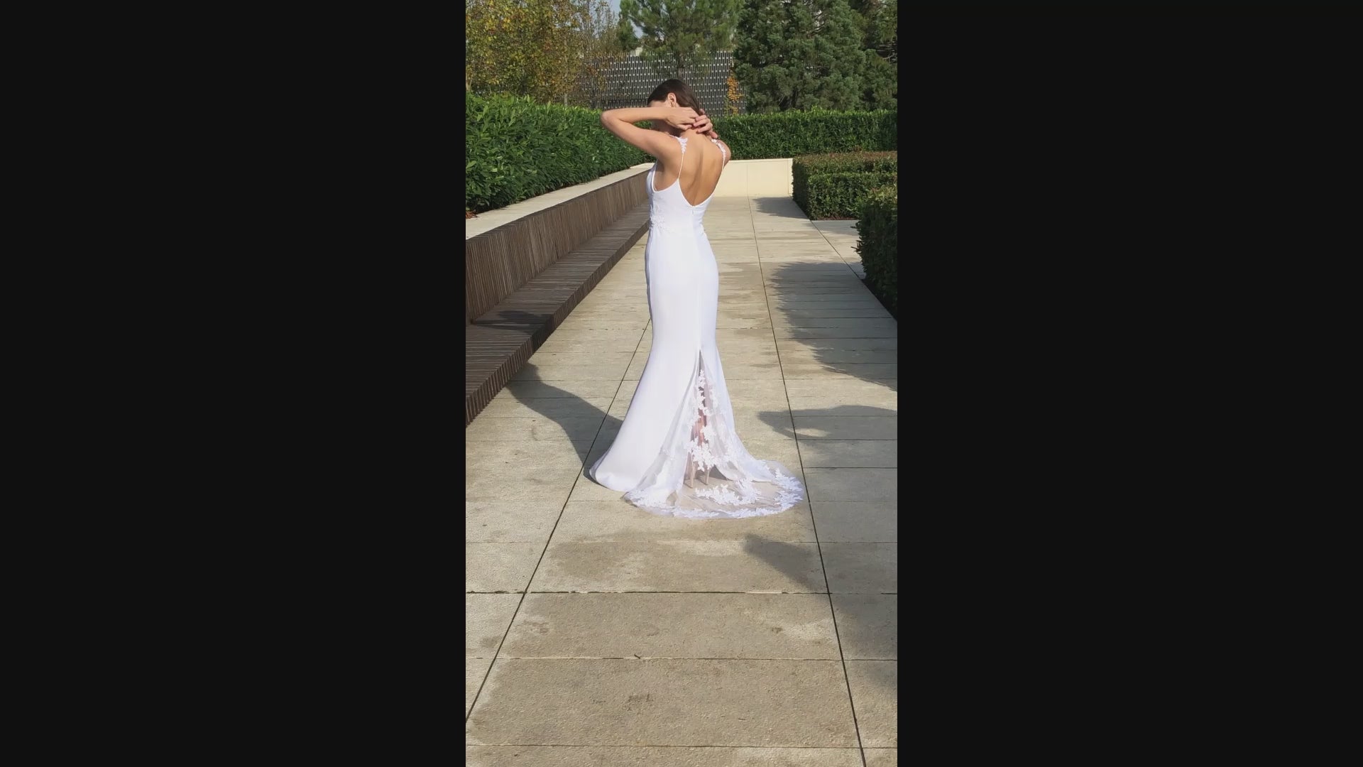 Dina Sheath/Column V-neck White Wedding dress video