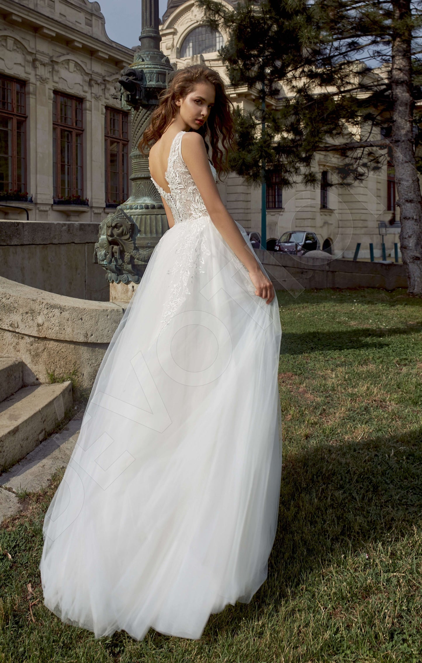 Kelmania Open back A-line Sleeveless Wedding Dress Back