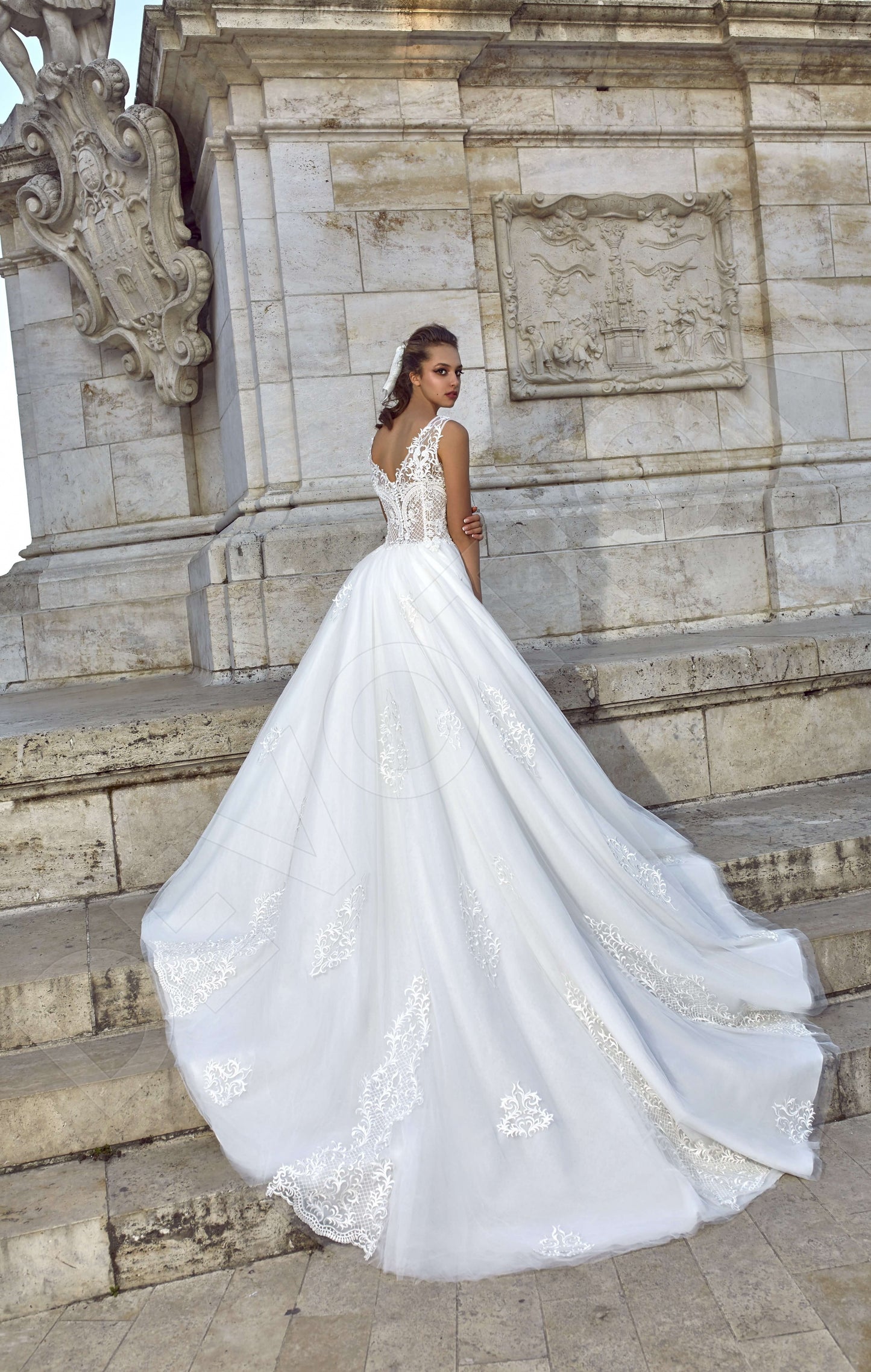 Maurinia Open back A-line Sleeveless Wedding Dress Back