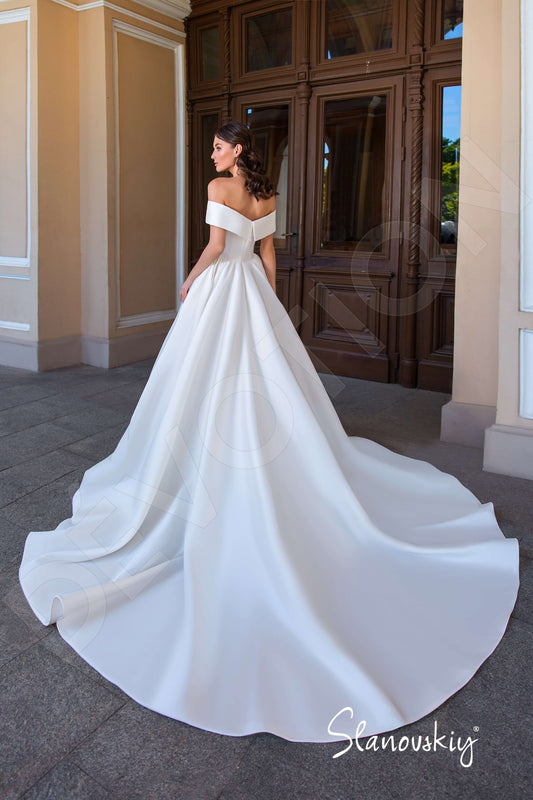 Nemira Princess/Ball Gown Off-shoulder/Drop shoulders Cream Wedding dress