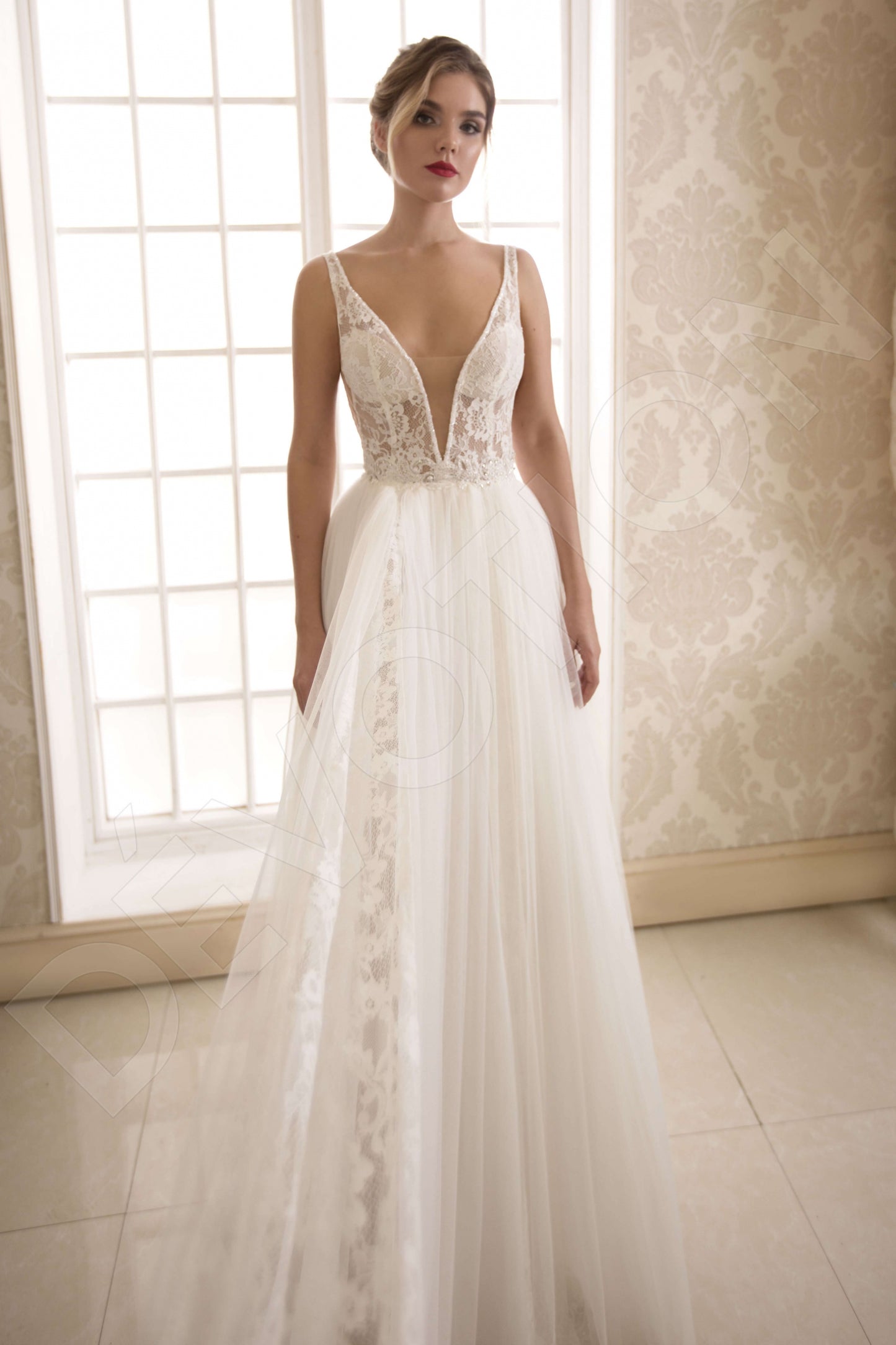 Berenice Open back A-line Sleeveless Wedding Dress Front