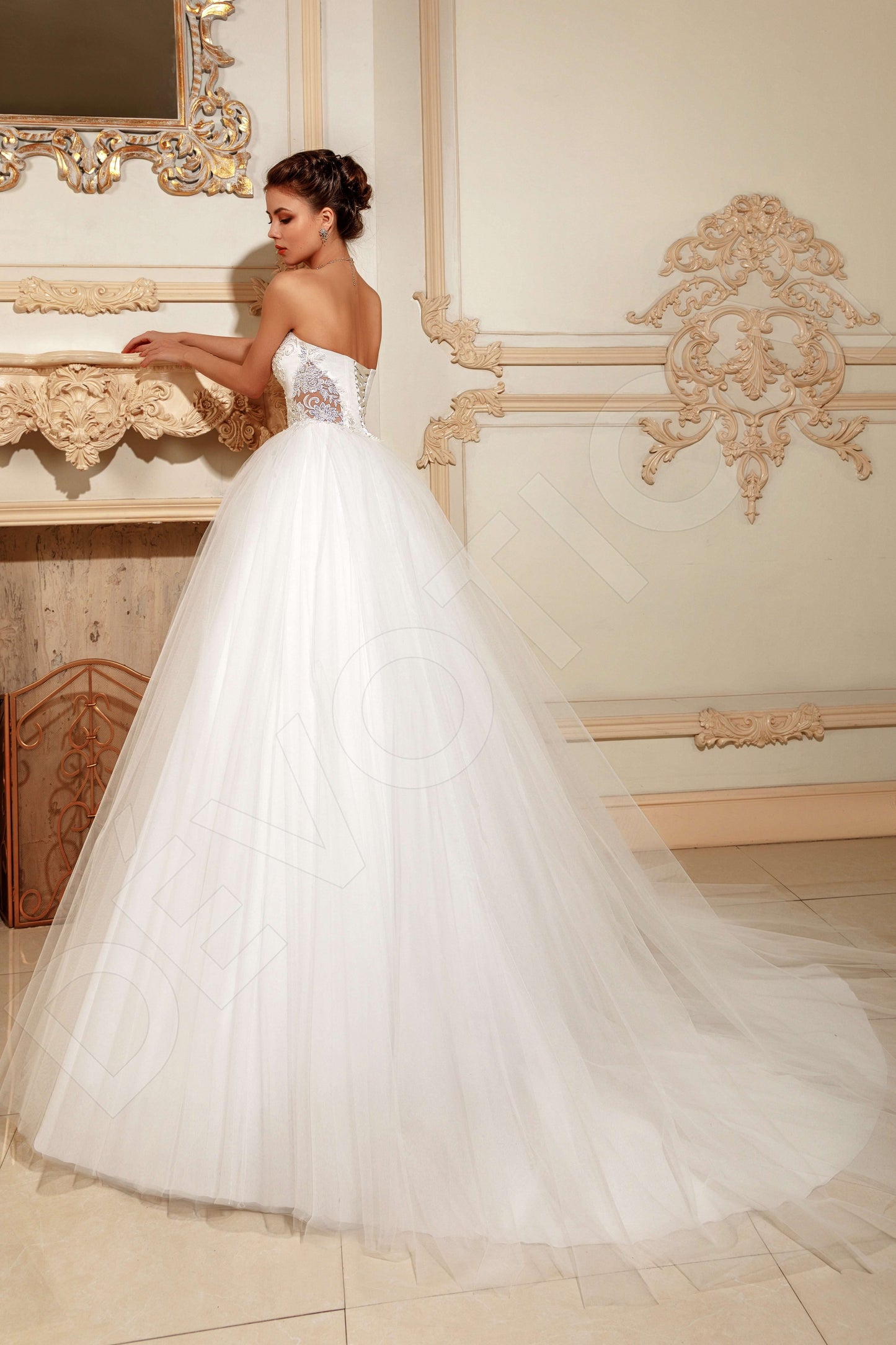 Nitana Open back Princess/Ball Gown Sleeveless Wedding Dress Back