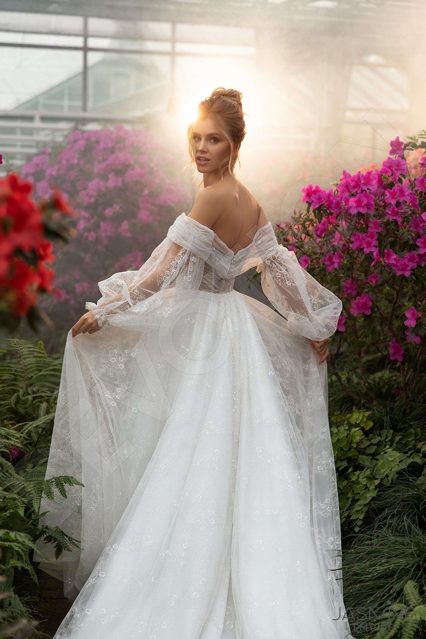 Vika Open back A-line Long sleeve Wedding Dress 3