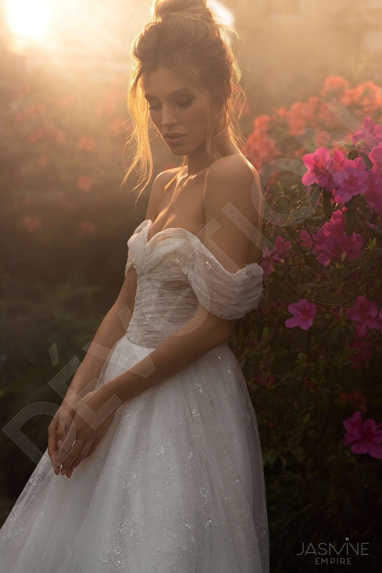 Vika Open back A-line Long sleeve Wedding Dress 4