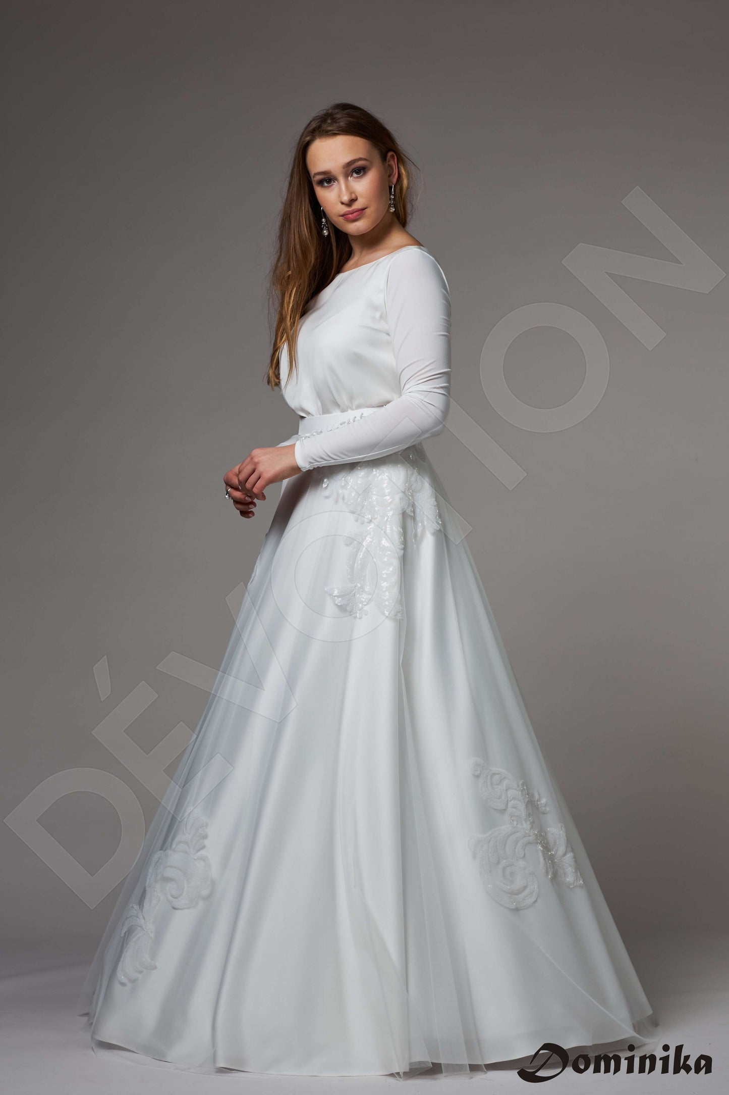 Betony Full back A-line Long sleeve Wedding Dress 3