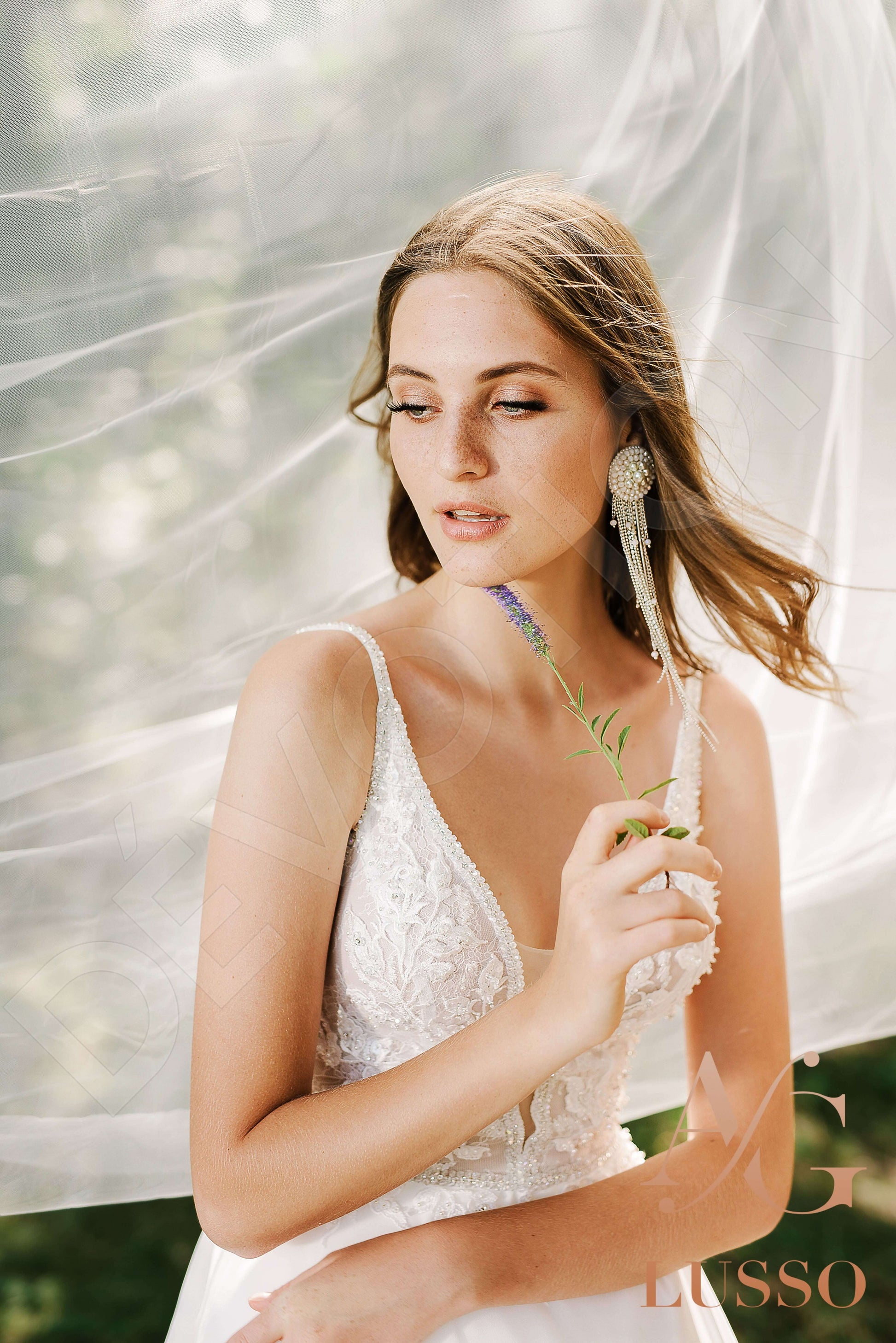Fayola A-line V-neck Ivory Wedding dress