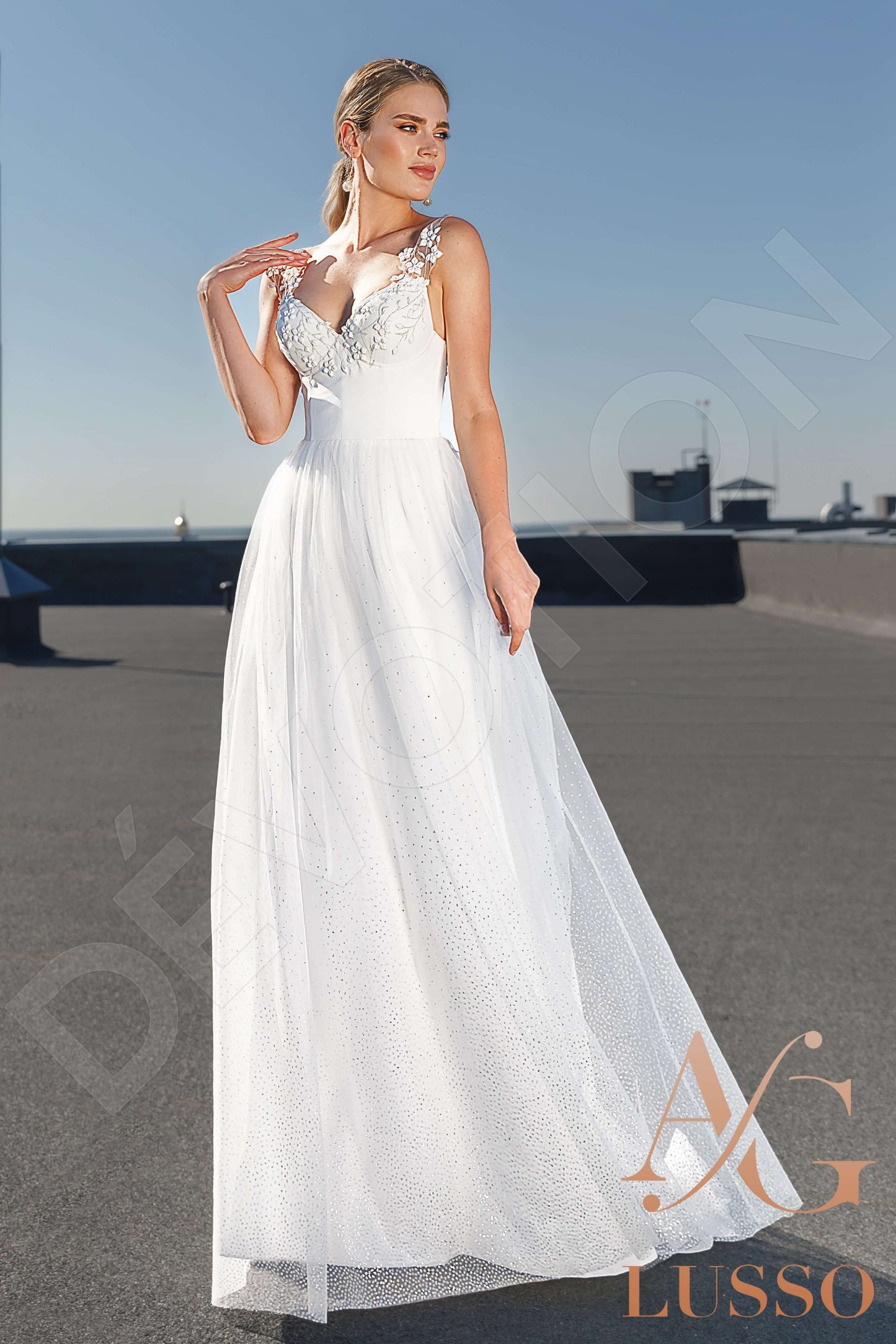 Maia Open back A-line Sleeveless Wedding Dress Front