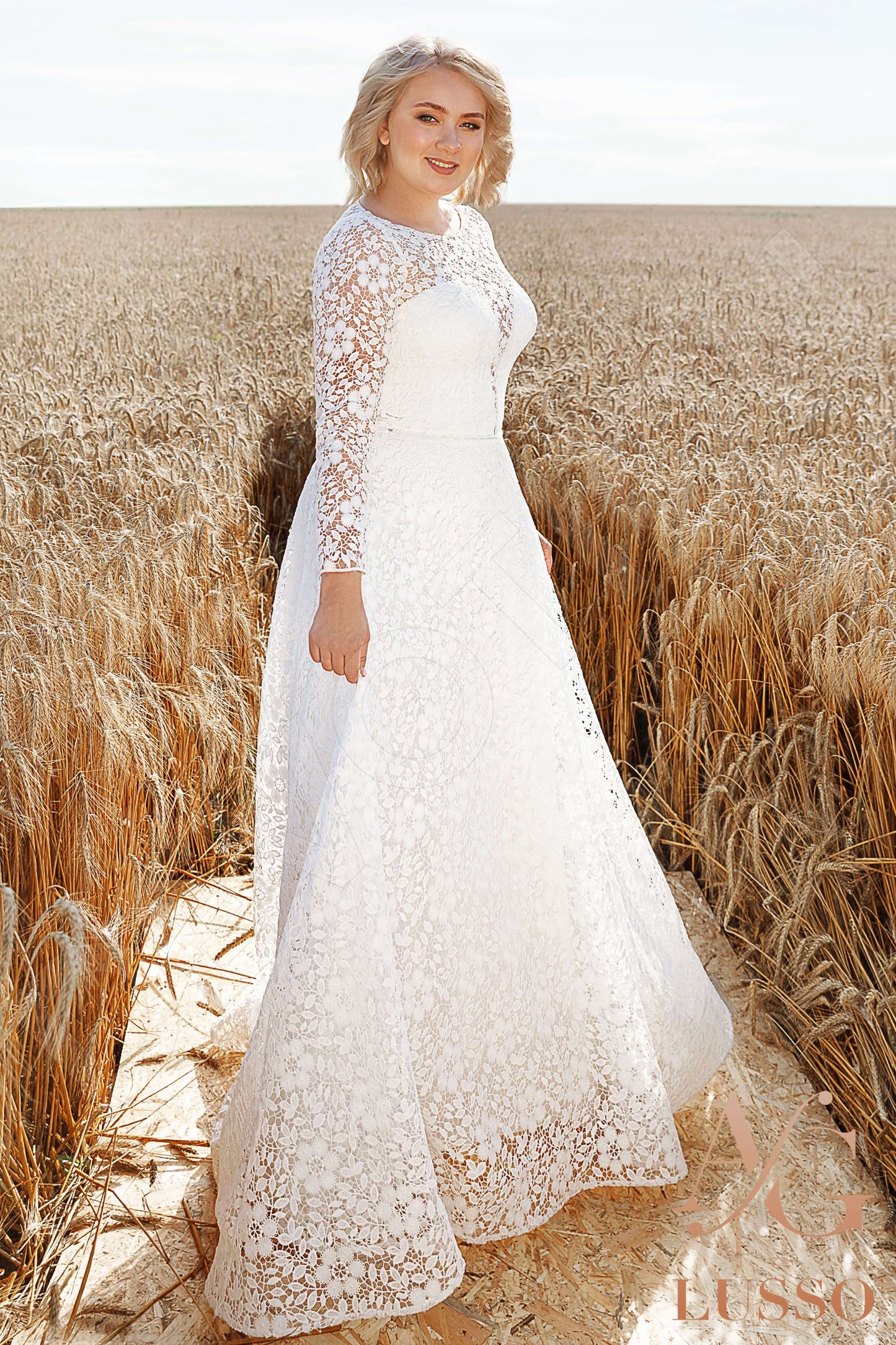 Brissa Full back A-line Long sleeve Wedding Dress 4