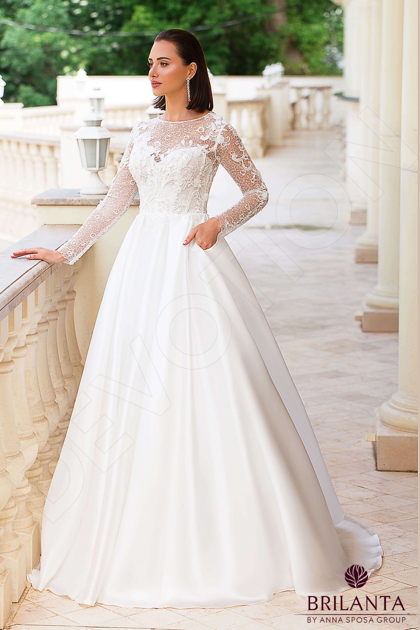 Vilette Full back A-line Long sleeve Wedding Dress 4