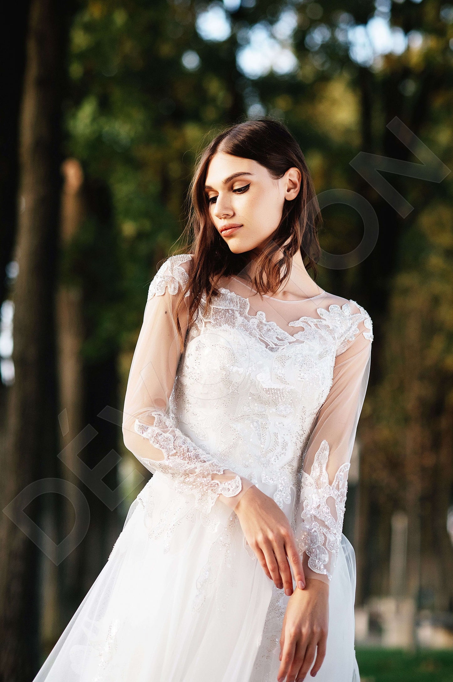 Zulma Full back A-line Long sleeve Wedding Dress 2