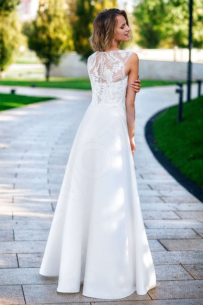 Alona Full back A-line Sleeveless Wedding Dress Front