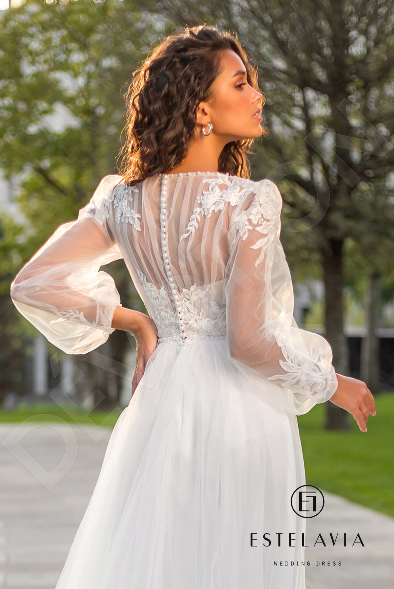 Nettie Full back A-line Long sleeve Wedding Dress 4