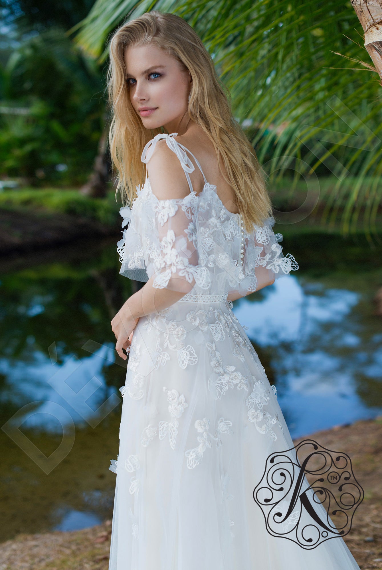 Dafna Open back A-line Half sleeve Wedding Dress 3