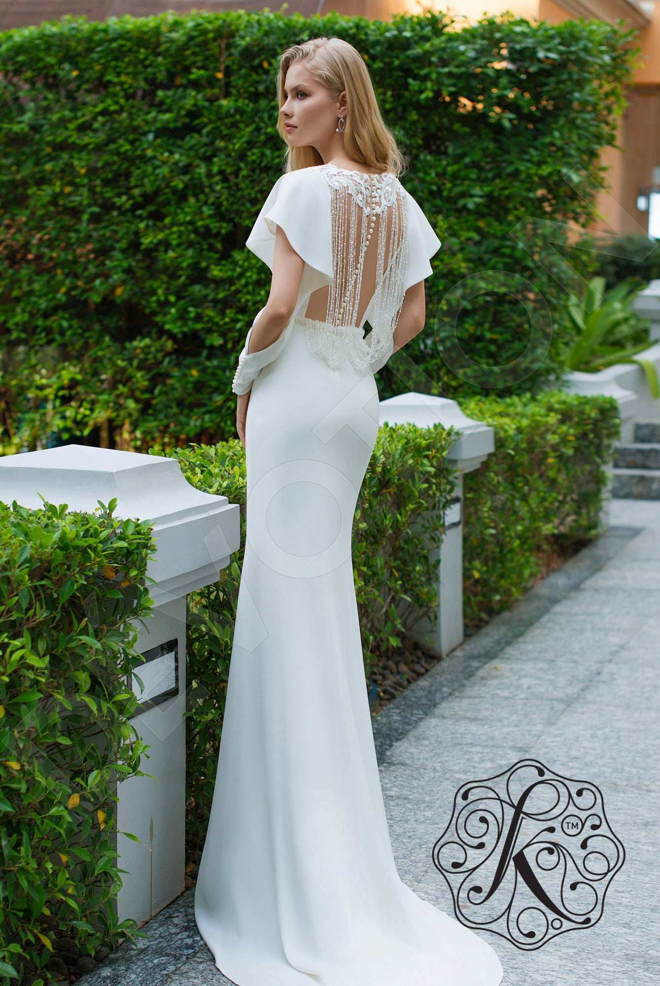 Djiansi Illusion back Trumpet/Mermaid Long sleeve Wedding Dress Front