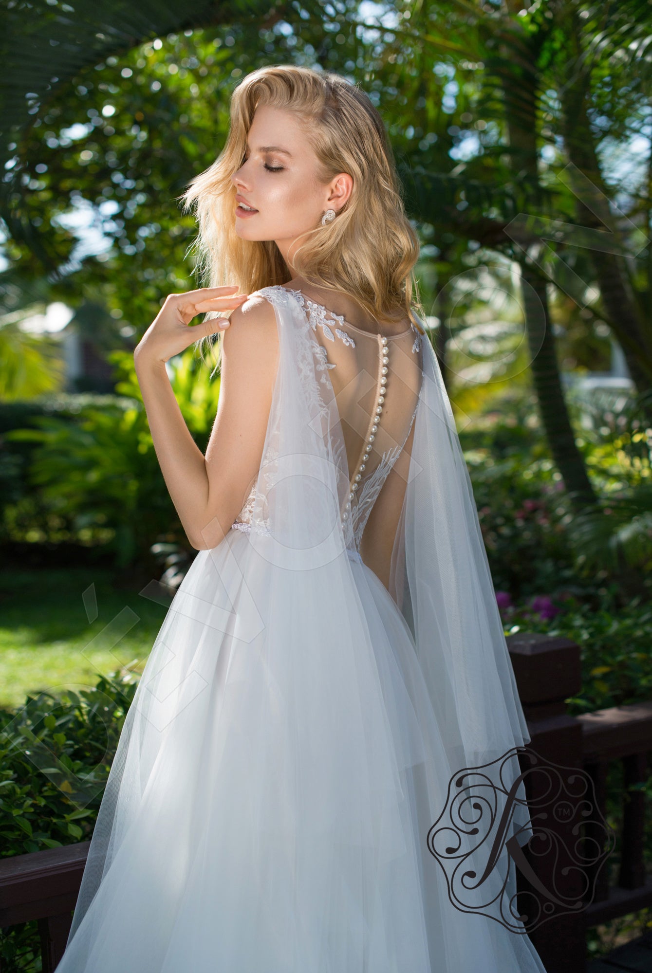 Evria Illusion back A-line Sleeveless Wedding Dress 3