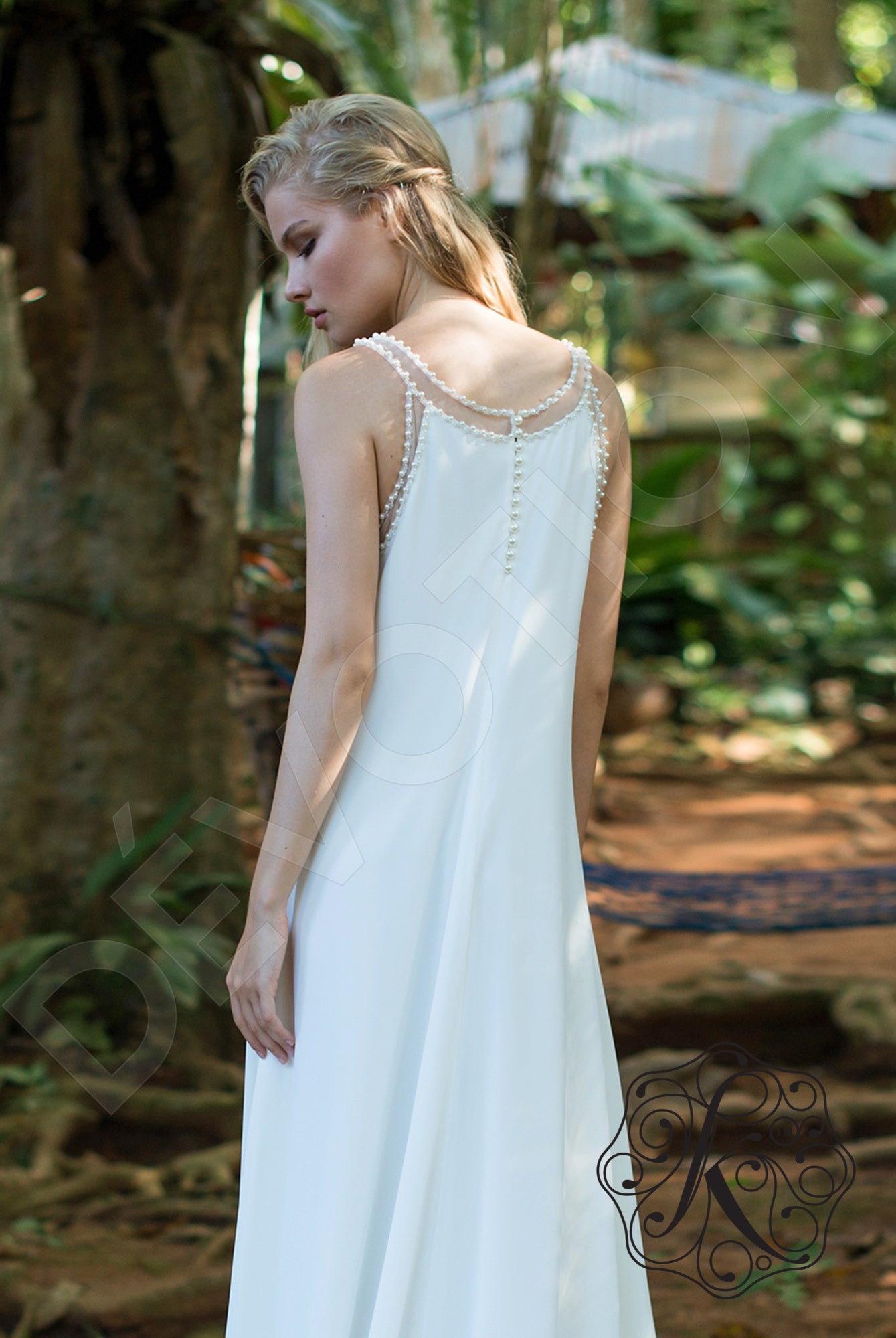 Kveilin Full back A-line Sleeveless Wedding Dress 3
