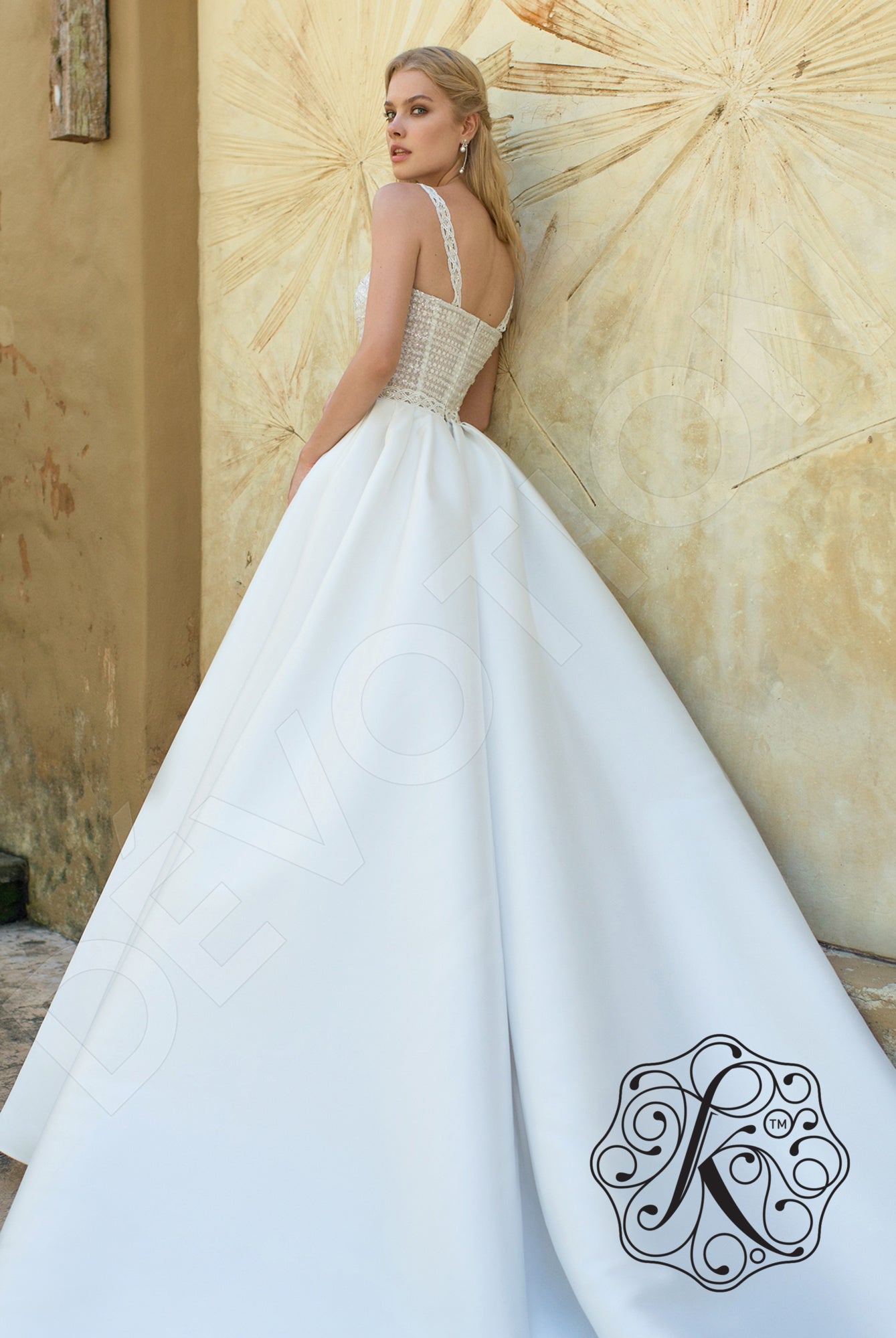 Laluna Open back A-line Straps Wedding Dress 4