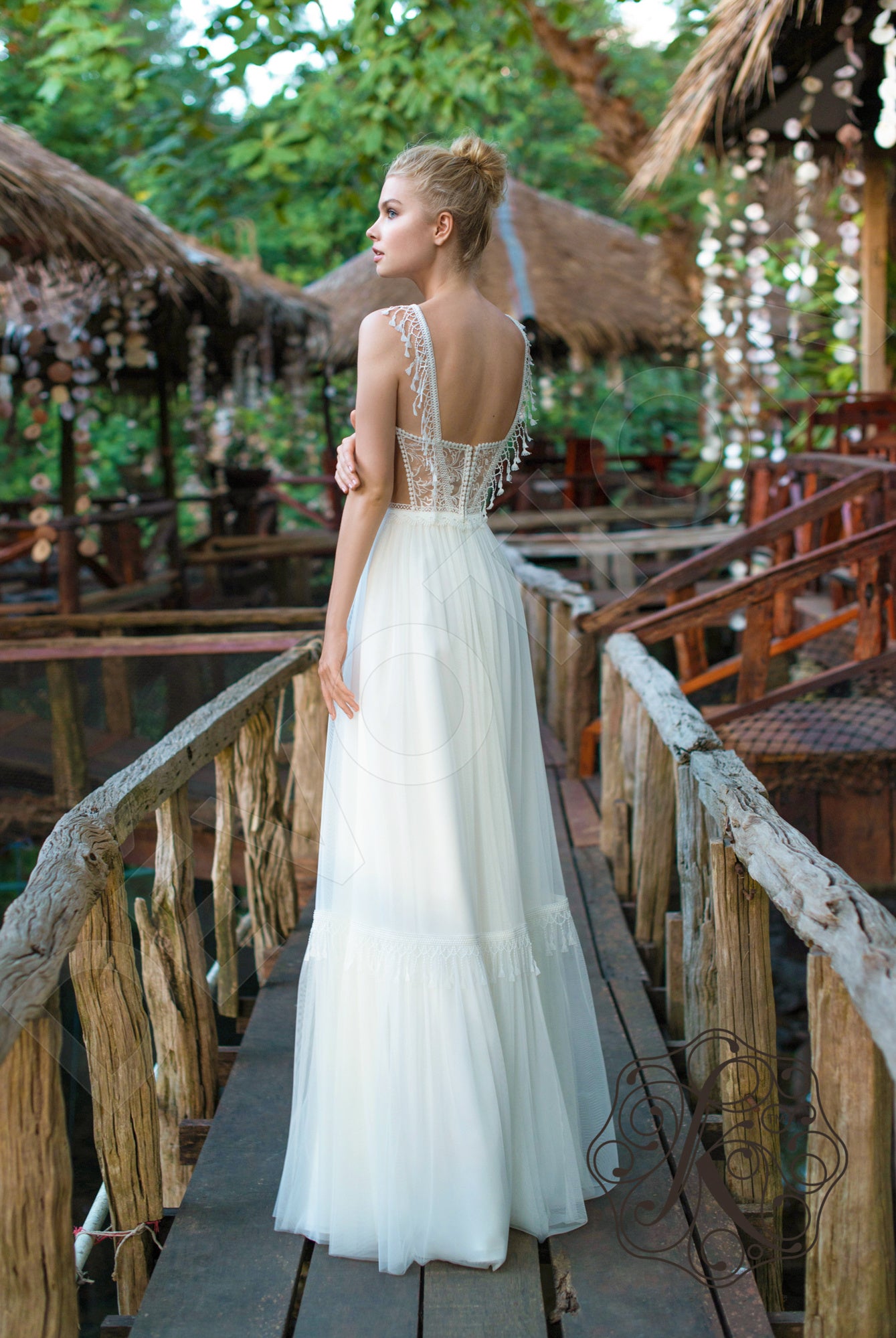 Milora A-line Deep V-neck Milk Wedding dress
