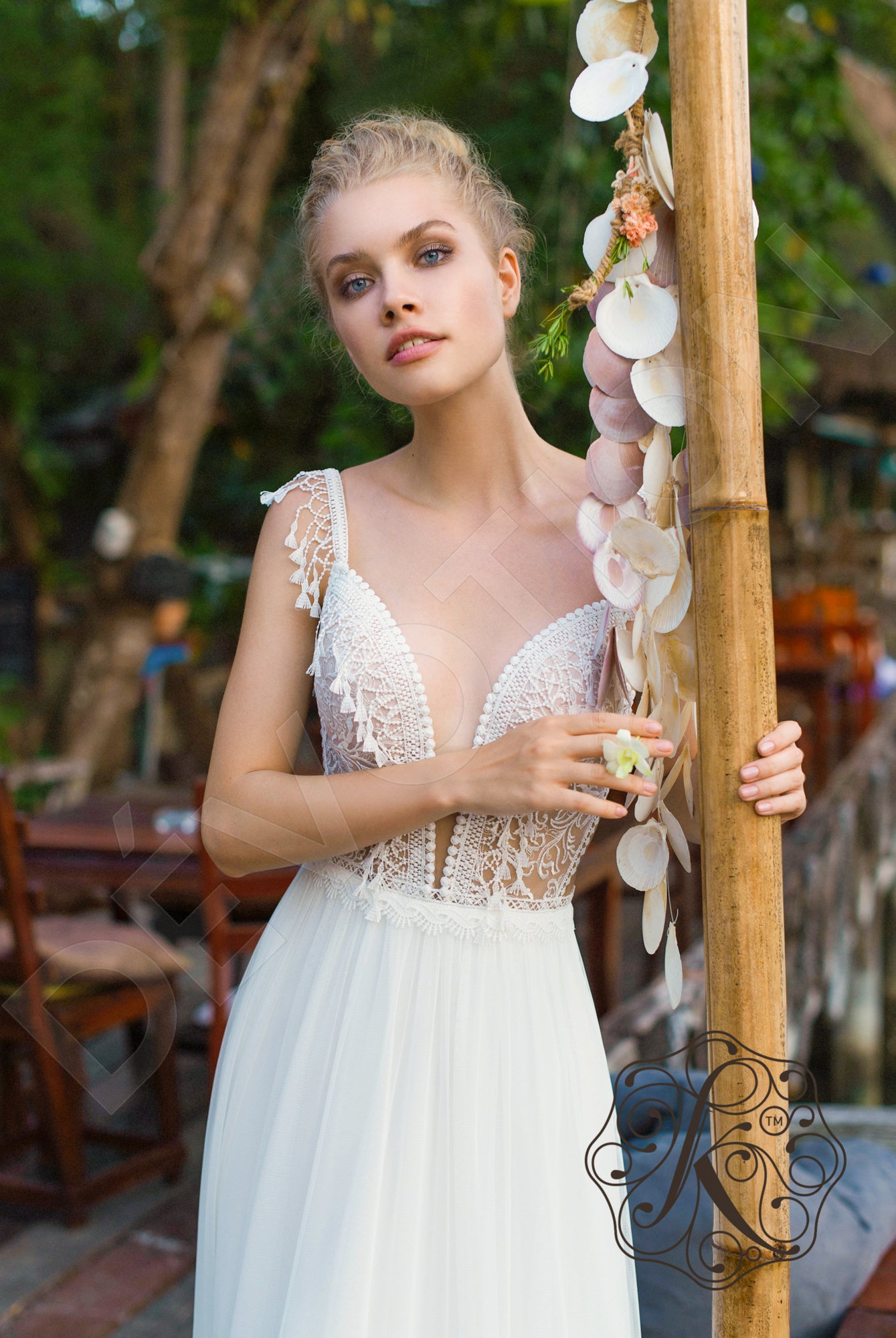 Milora A-line Deep V-neck Milk Wedding dress