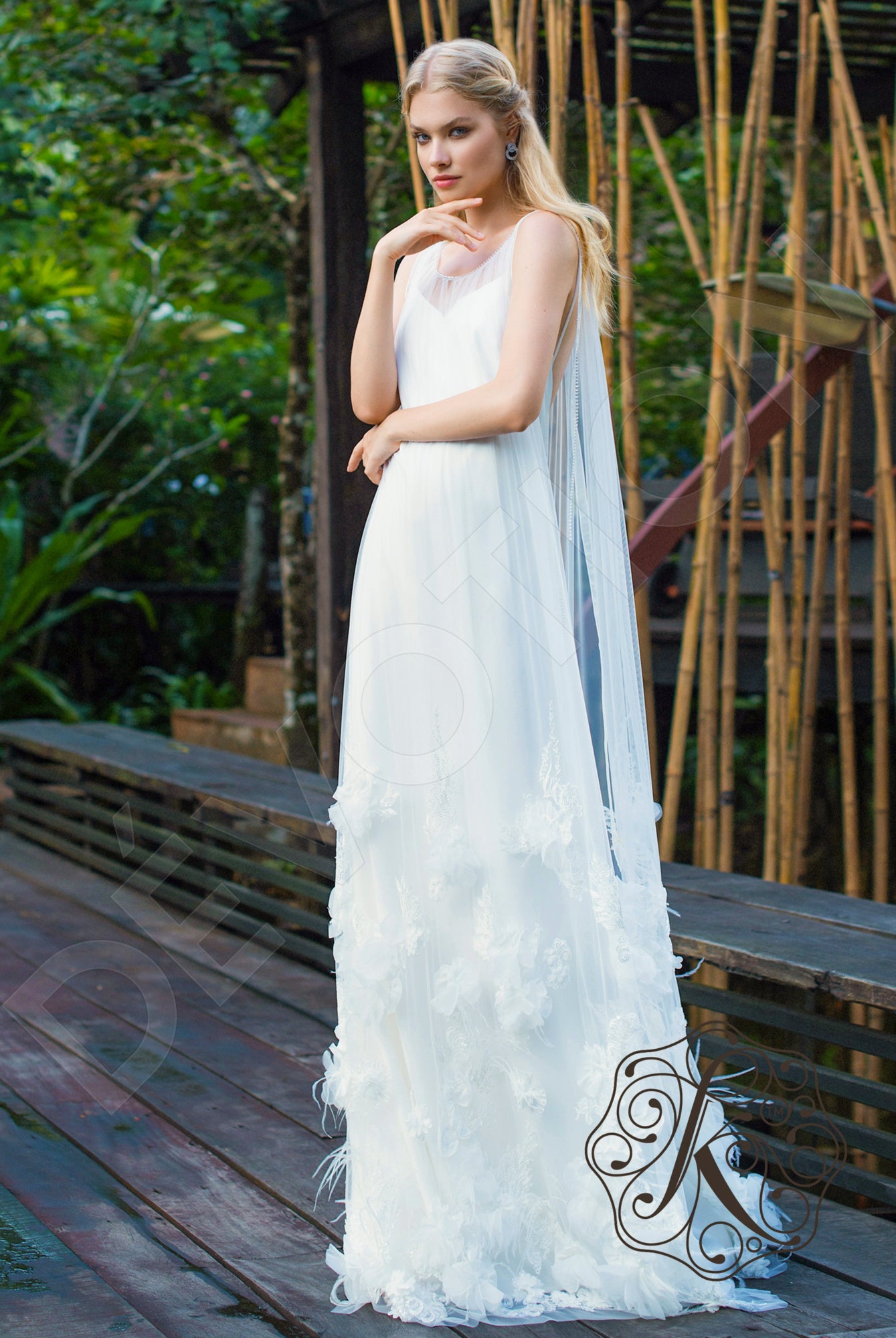 Saphira A-line V-neck Milk Wedding dress