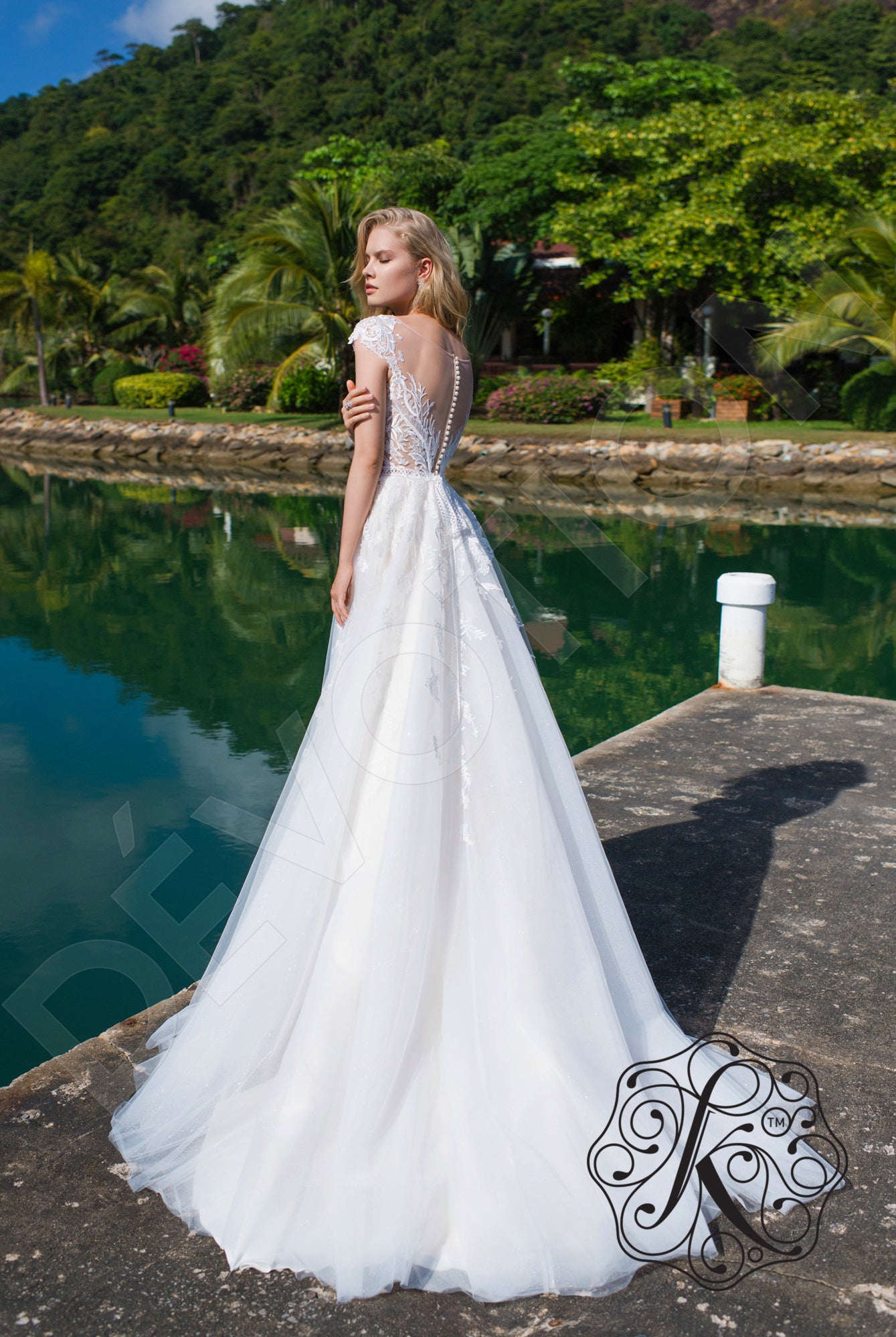 Viorica Illusion back A-line Sleeveless Wedding Dress Back