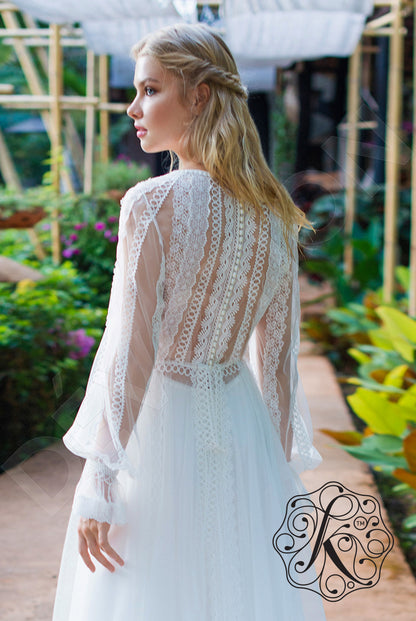 Weiss Full back A-line Long sleeve Wedding Dress 6
