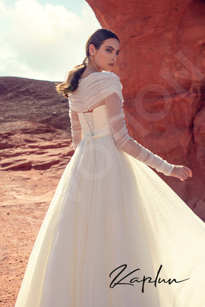 Penelopa Full back A-line Long sleeve Wedding Dress 4