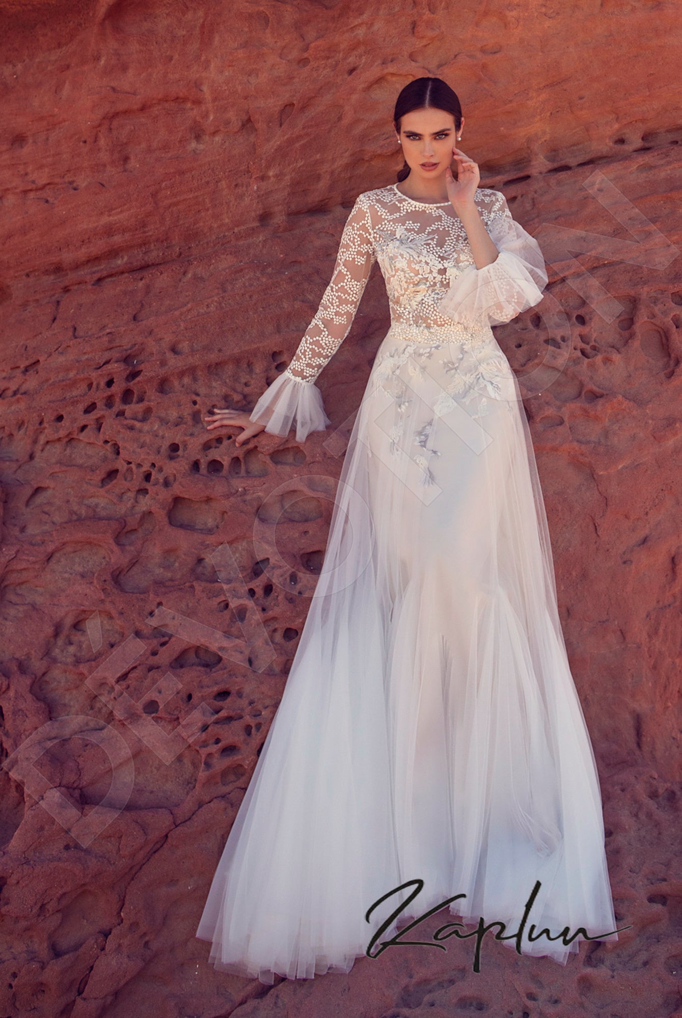 Vivara A-line Jewel Vanilla Milk Wedding dress