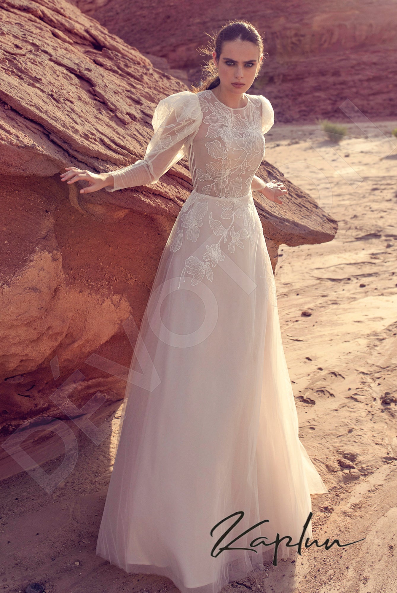 Itana Full back A-line Long sleeve Wedding Dress Front