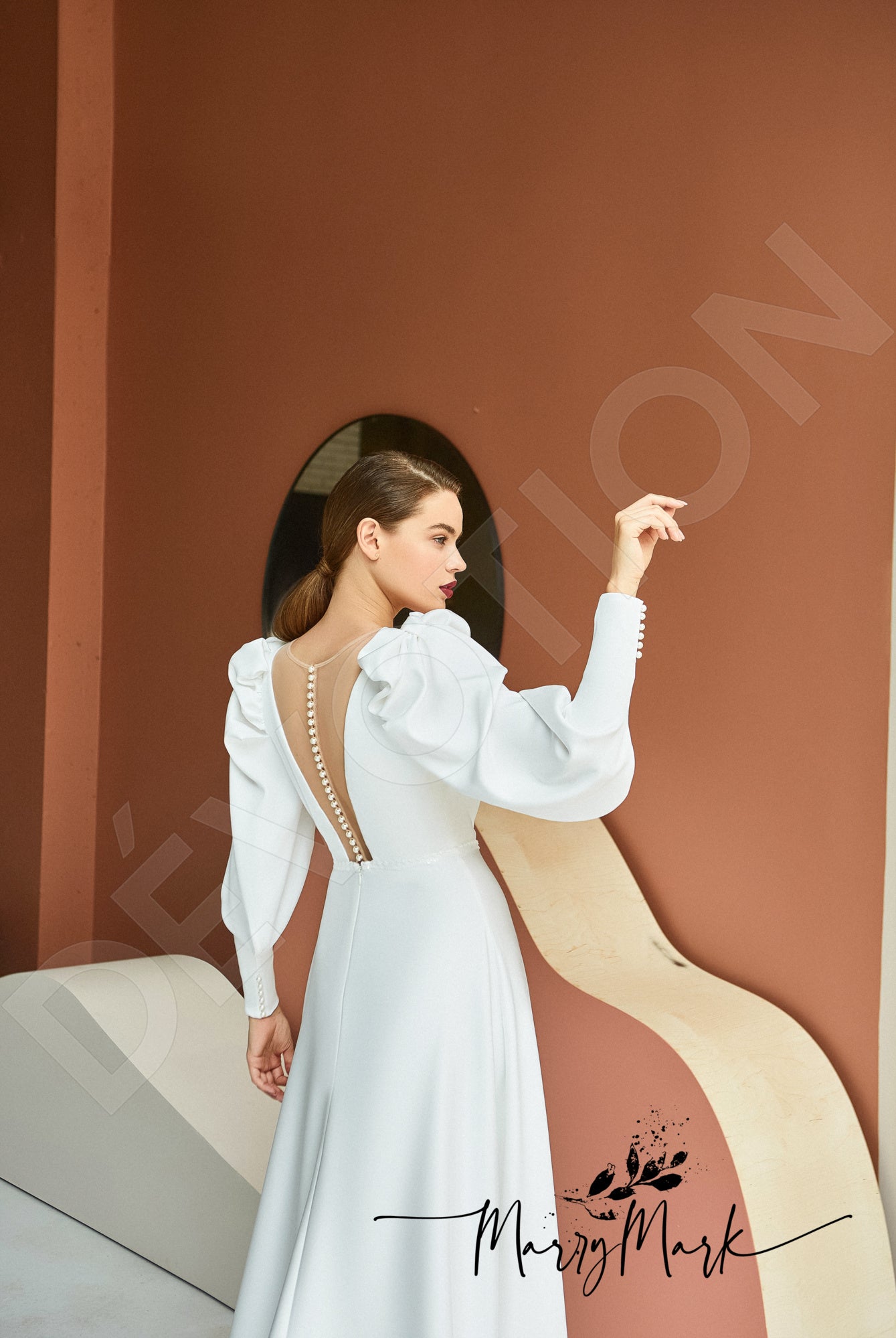 Maltina Full back A-line Long sleeve Wedding Dress 6