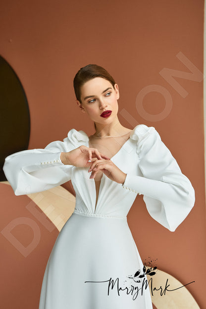 Maltina Full back A-line Long sleeve Wedding Dress 7