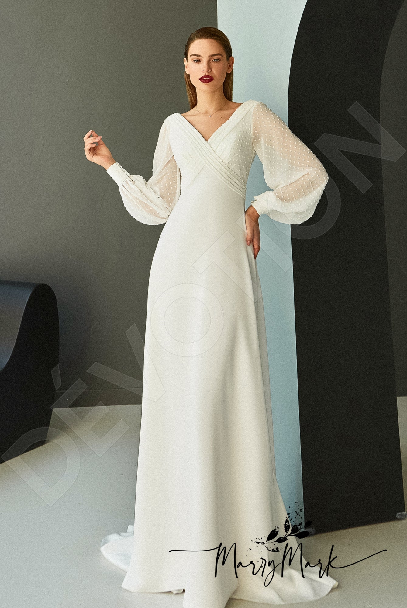 Sivilin Open back A-line Long sleeve Wedding Dress Front